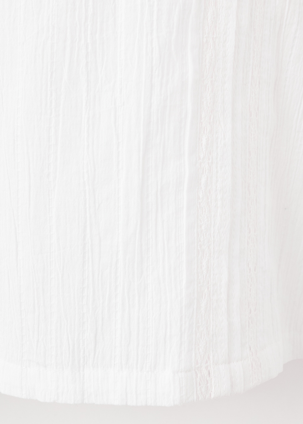 Cotton blouse with lace trim