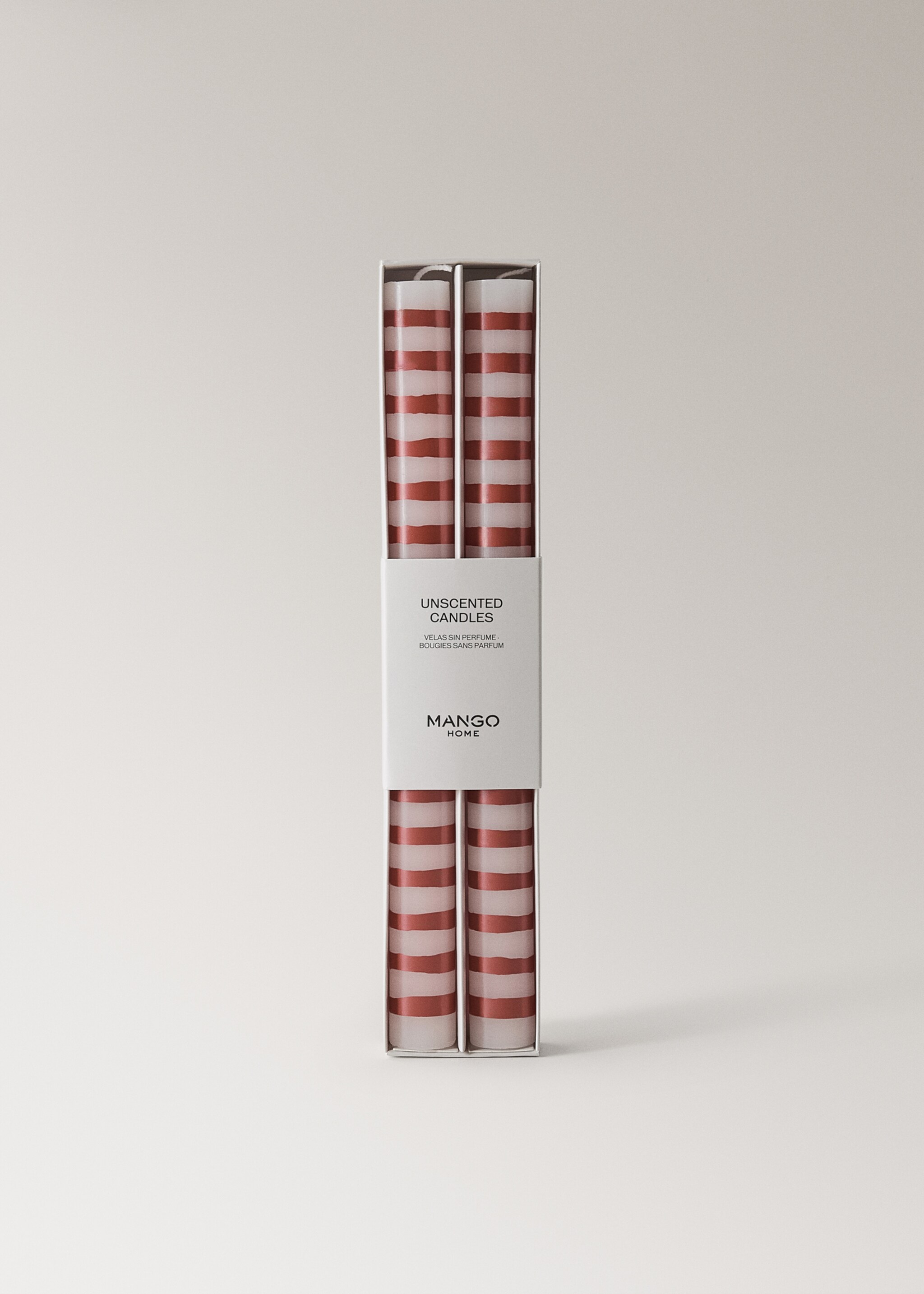 Set van twee decoratieve kaarsen met strepen - Detail van het artikel 3, Rood. Ref: 17028283-00.