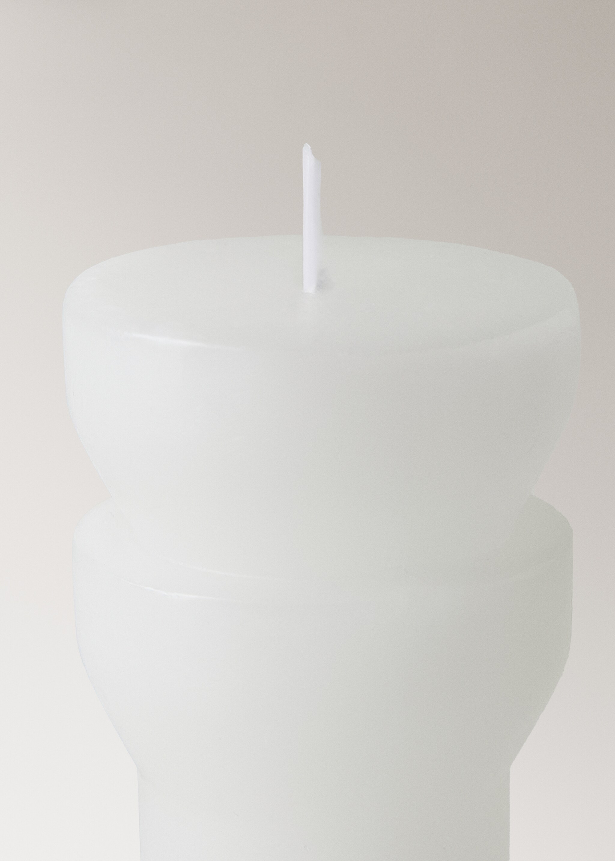 Low sculptural candle - Details of the article 1, Off White. Ref: 17028294-00.