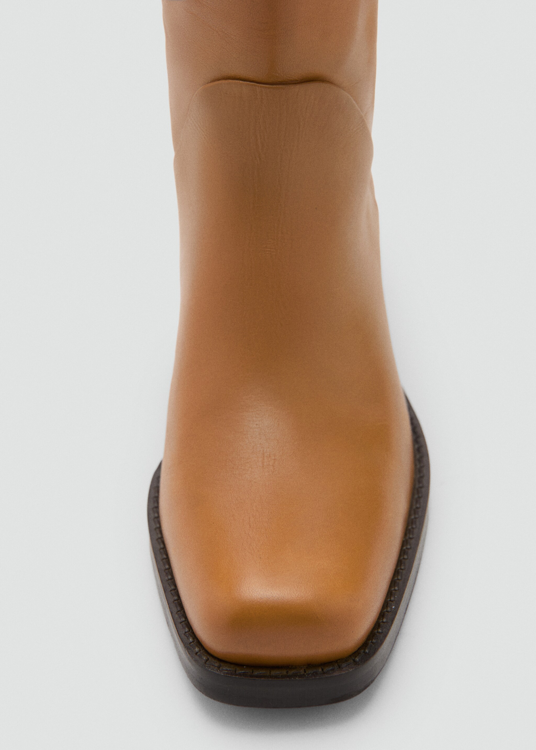 Buccaneer leather boot - Details of the article 2, Cognac. Ref: 17028639-00.