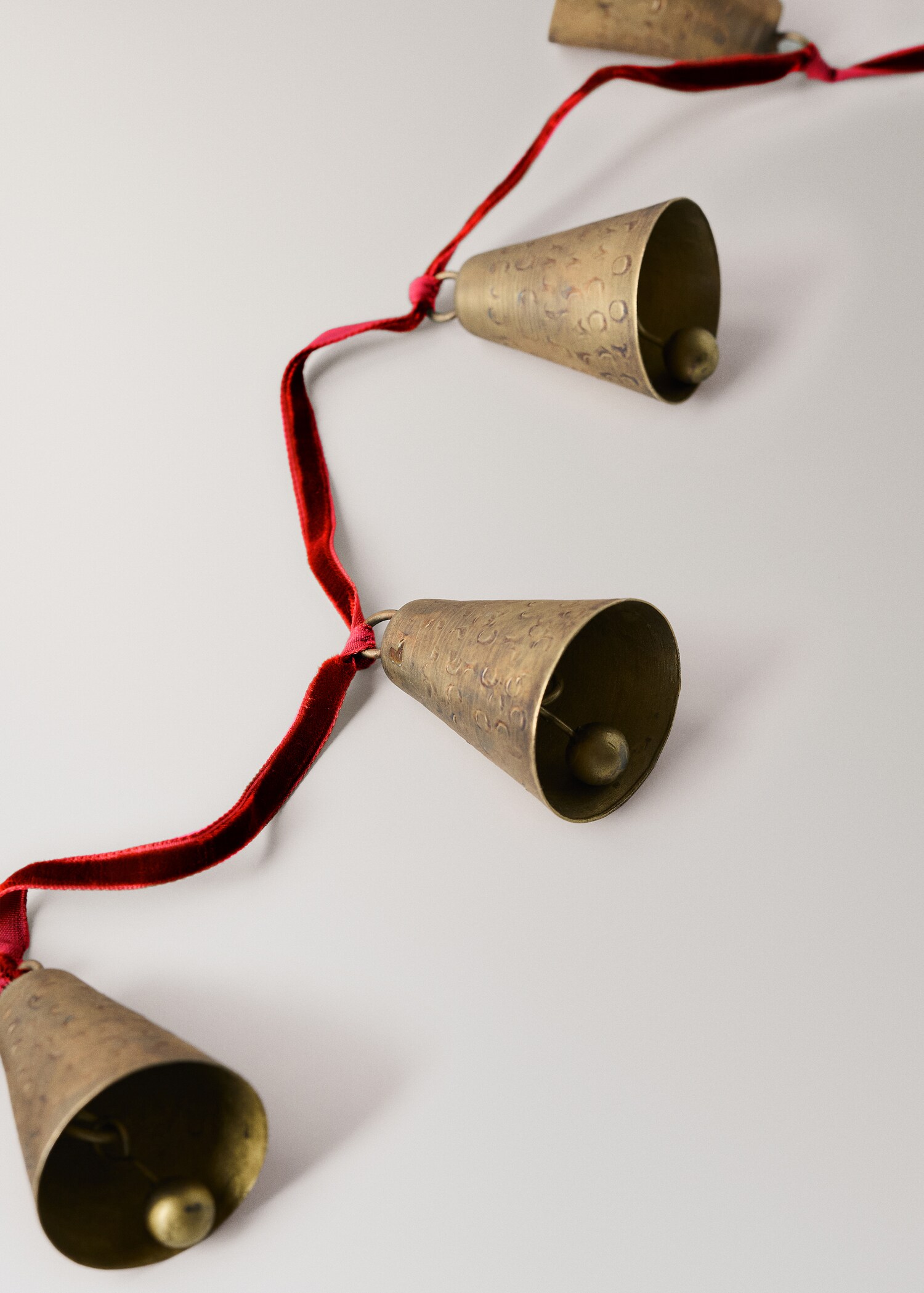 Decorative bell garland - Details of the article 1