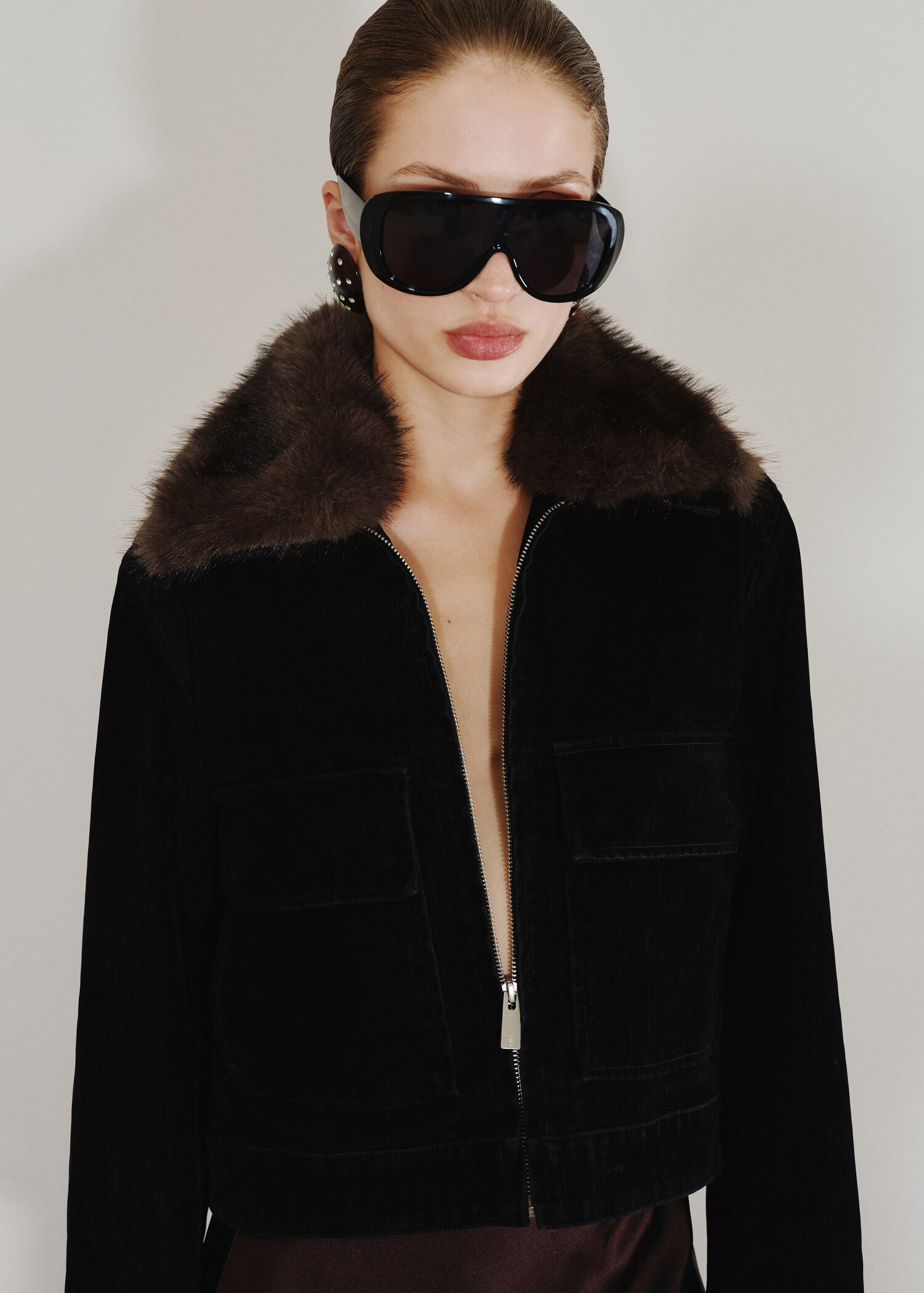 Corduroy jacket with fur collar - Medium plane