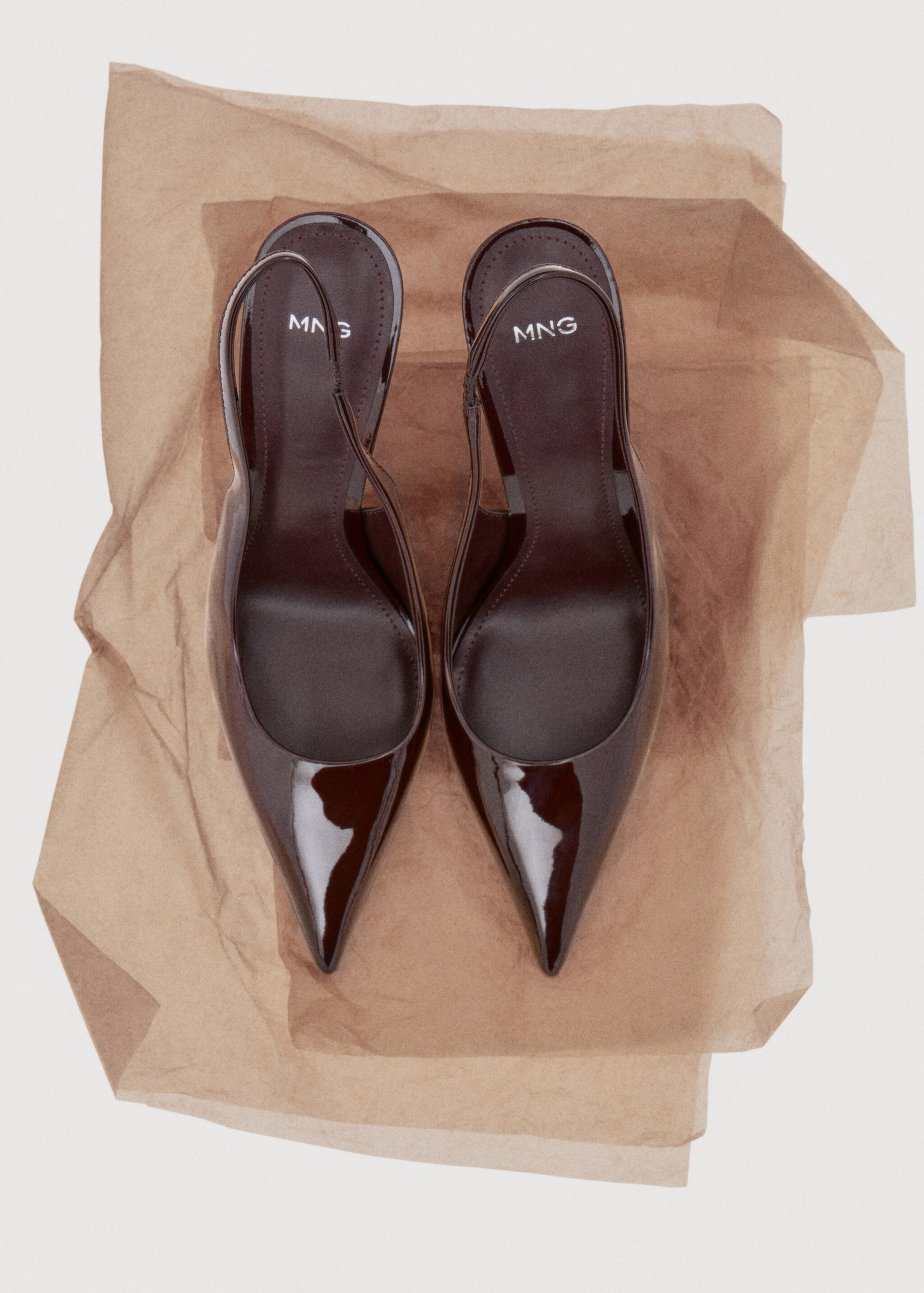 Patent leather heel shoes - Details of the article 7, Burgundy. Ref: 17029100-00.