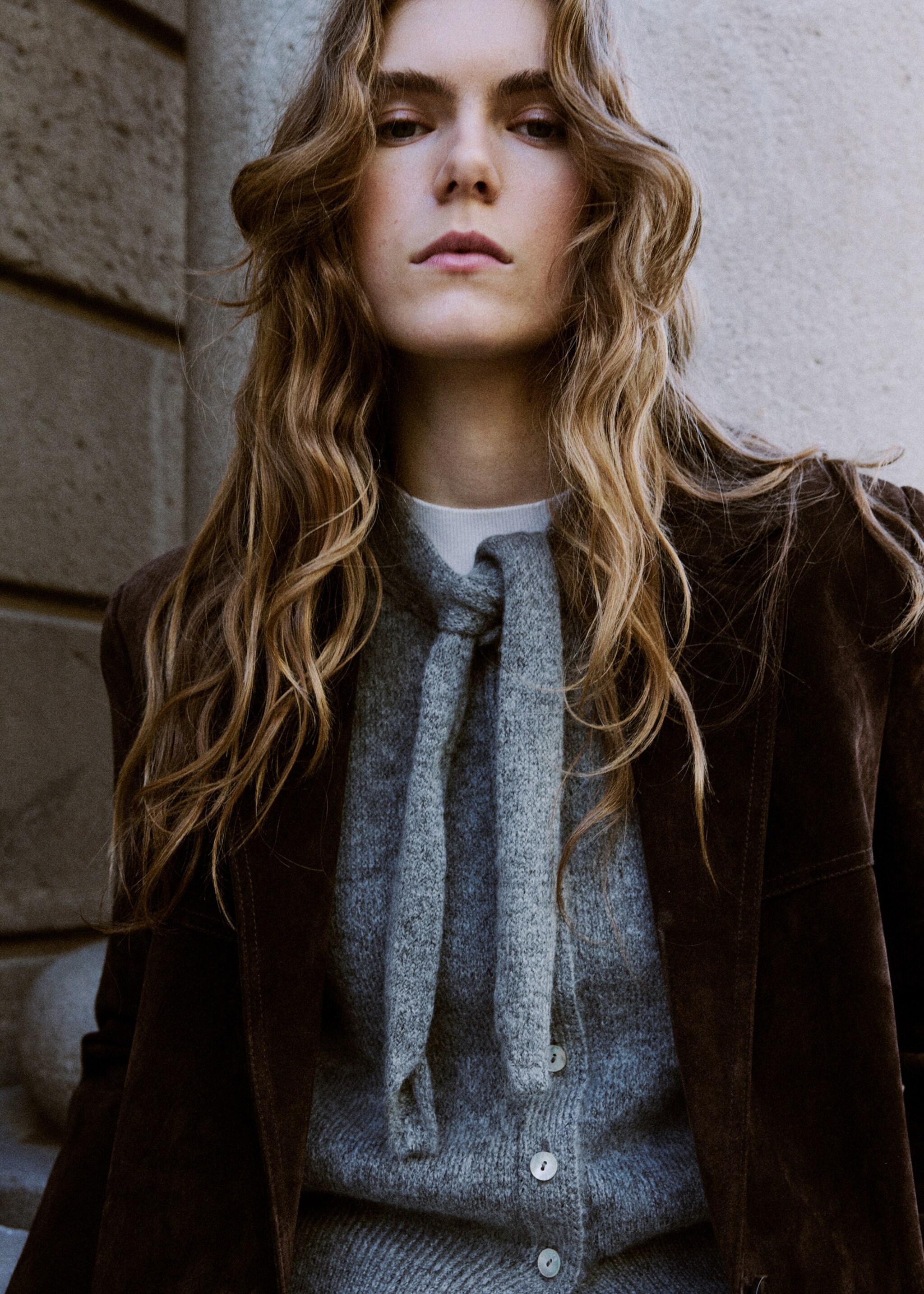 Bow tie neck cardigan - Details of the article 1, Grey. Ref: 17029120-00.