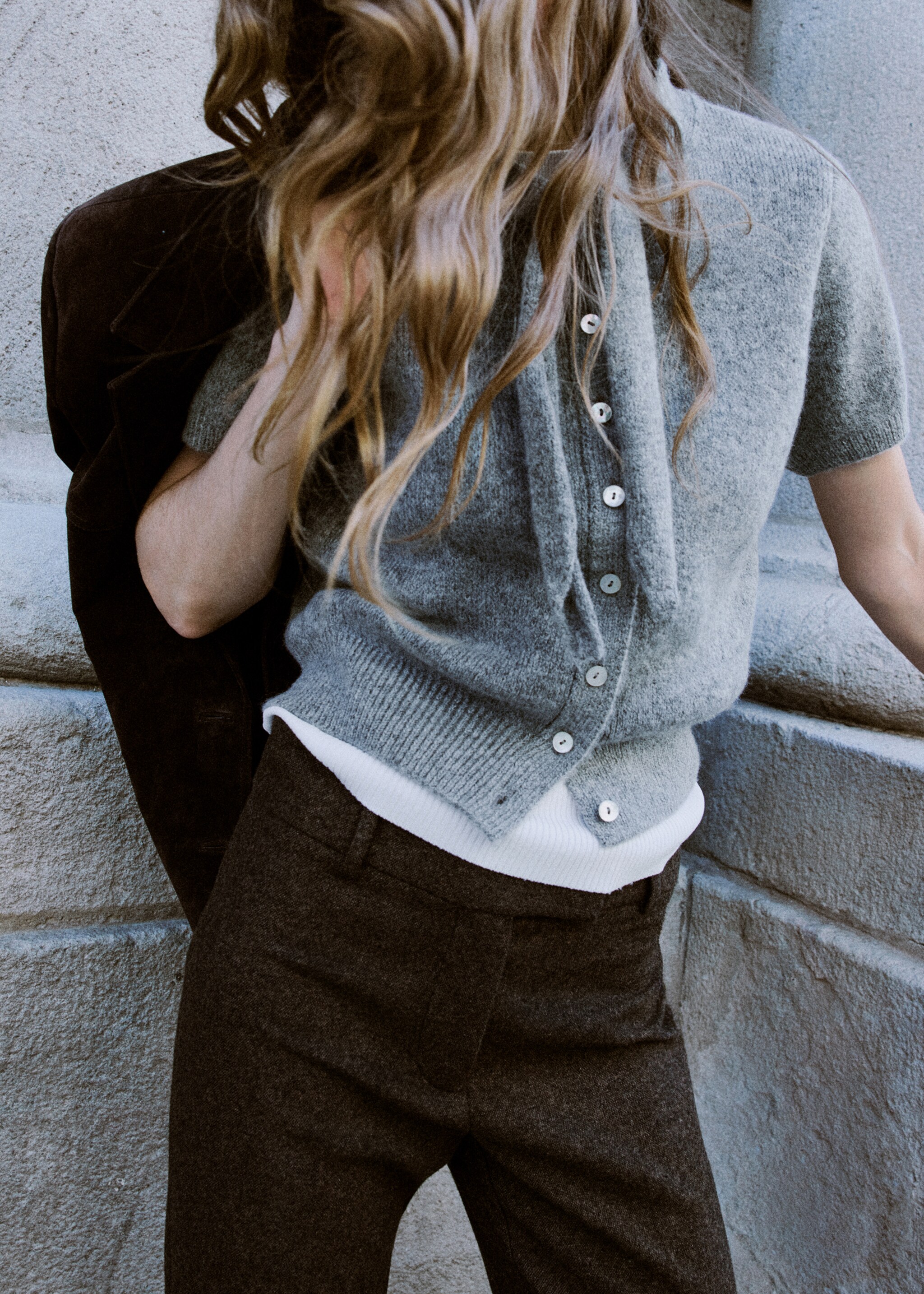 Bow tie neck cardigan - Details of the article 6, Grey. Ref: 17029120-00.