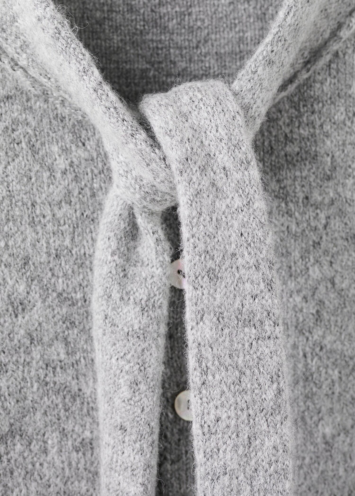 Bow tie neck cardigan - Details of the article 8
