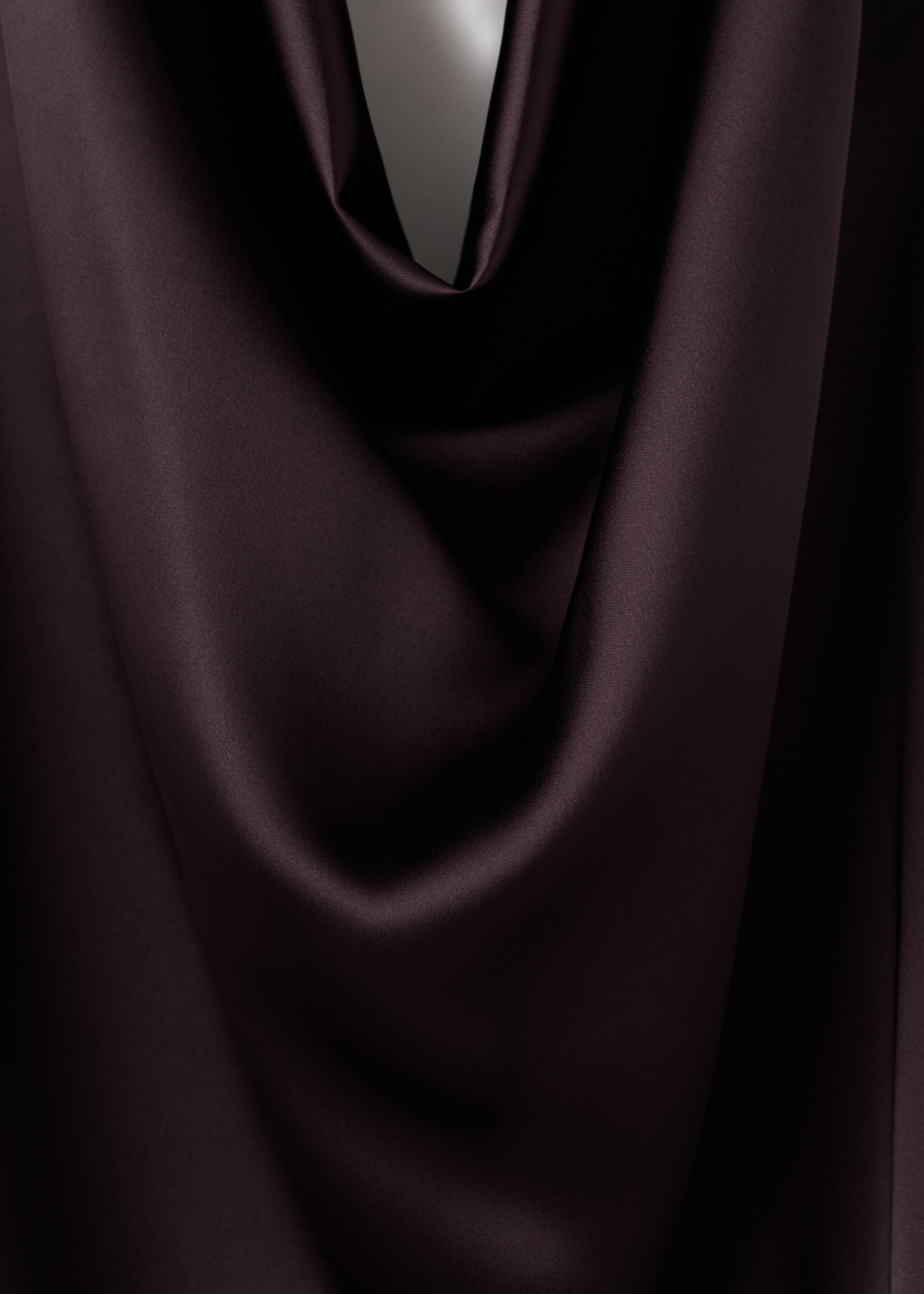 Draped neck satin top - Details of the article 8, Plum. Ref: 17029122-00.