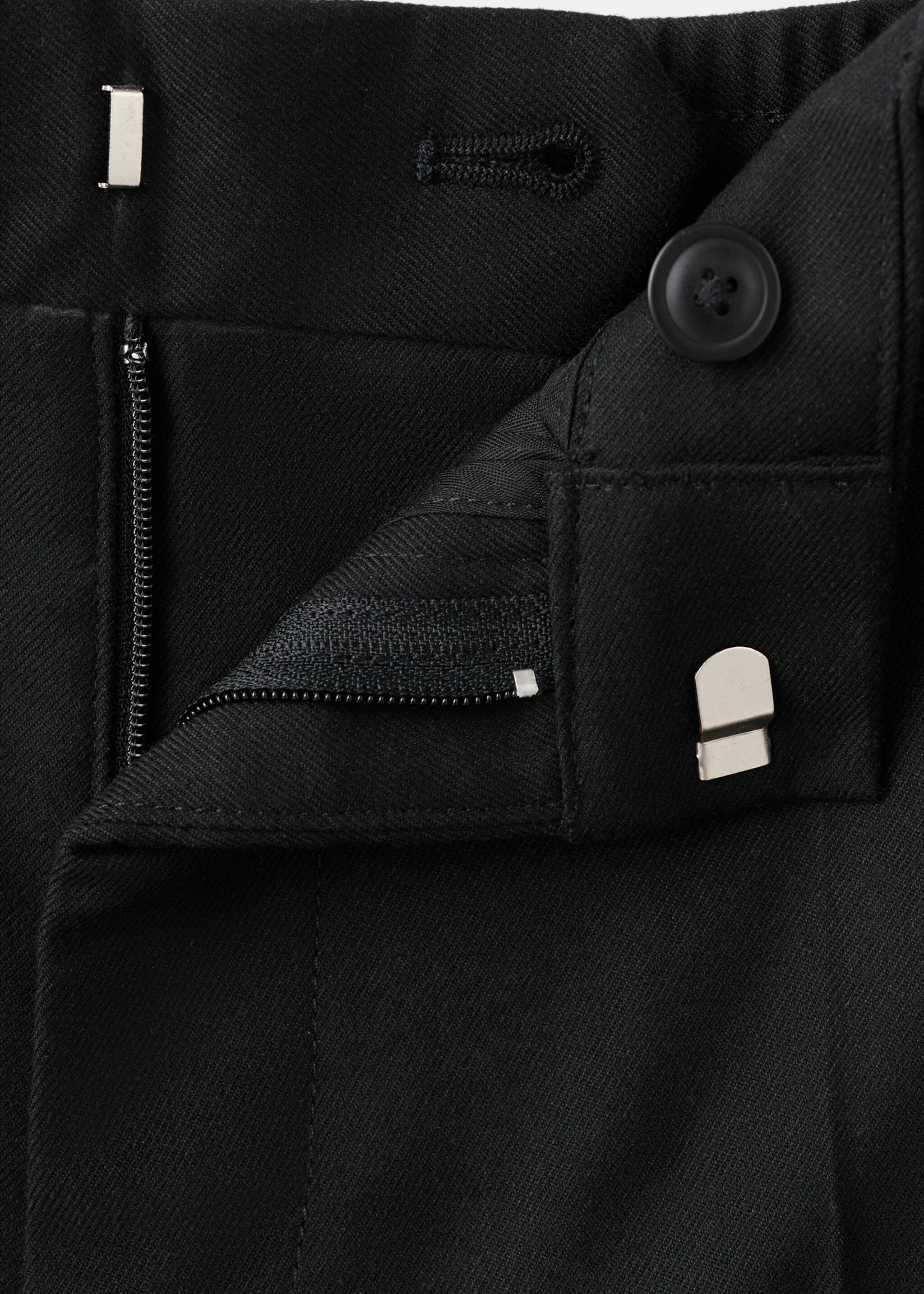 Flowy straight-fit trousers - Details of the article 8, Black. Ref: 17029208-00.