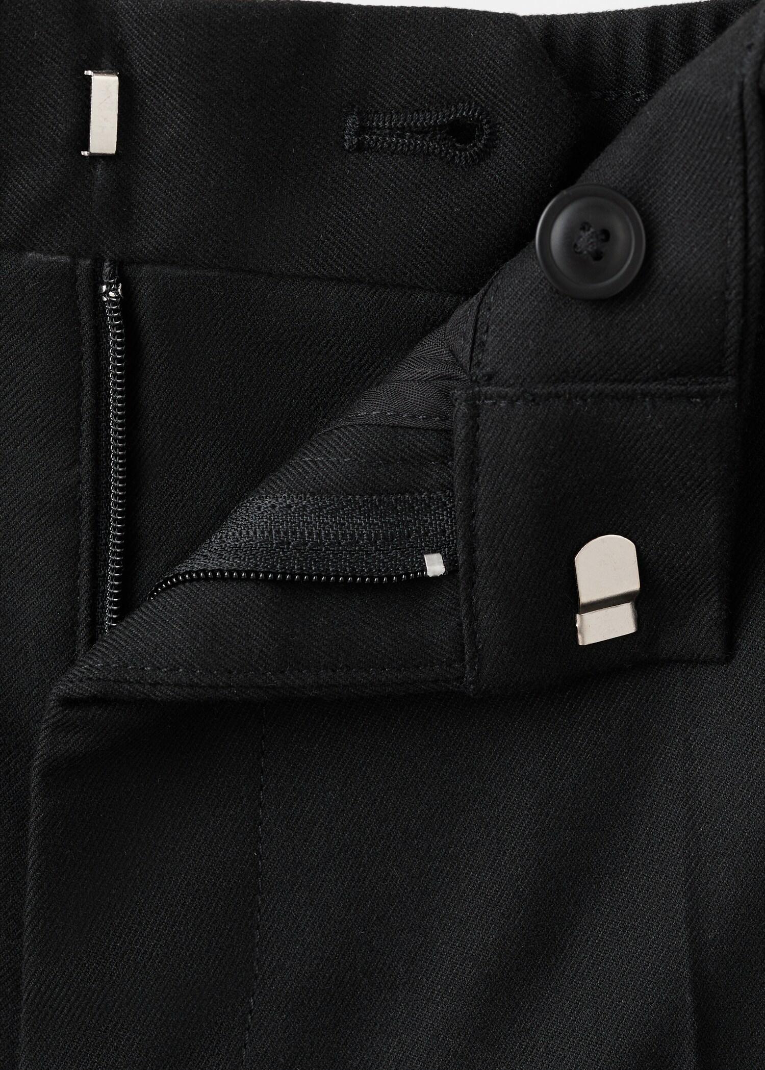 Flowy straight-fit trousers - Details of the article 8