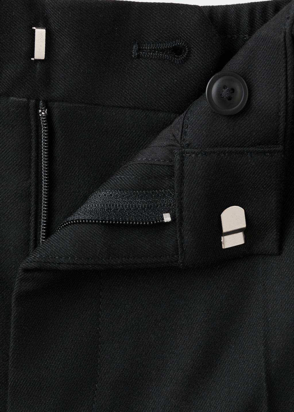 Flowy straight-fit pants