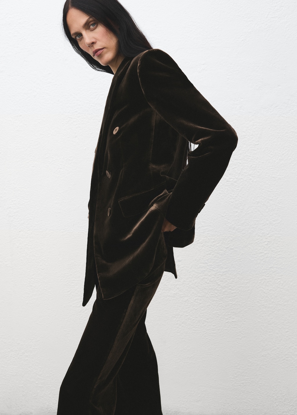 Double-breasted velvet suit jacket