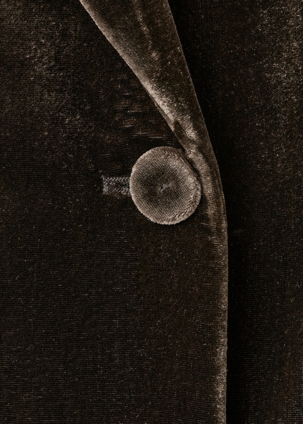 Double-breasted velvet suit jacket