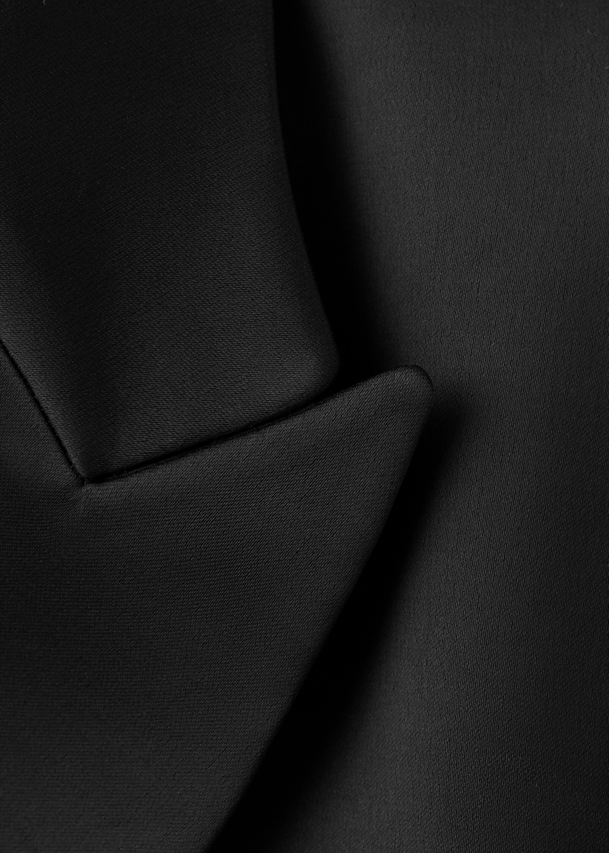 Blazer fato acetinado - Pormenor do artigo 8, Preto. Ref: 17029408-00.