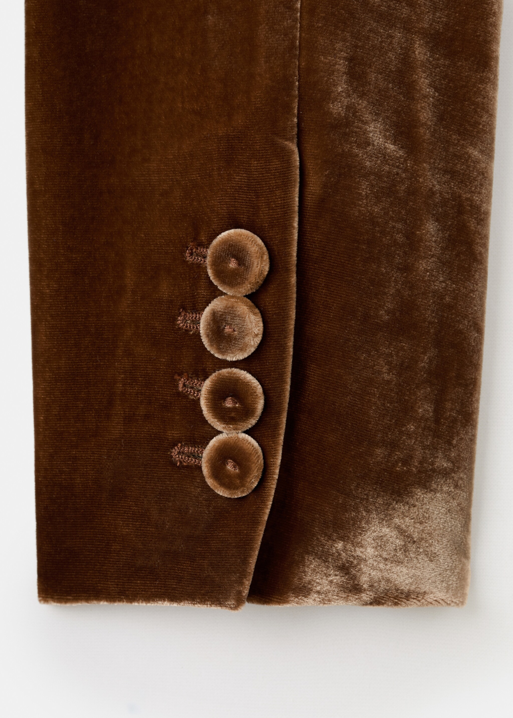 Double-breasted velvet suit jacket - Details of the article 0, Caramel. Ref: 17029410-00.