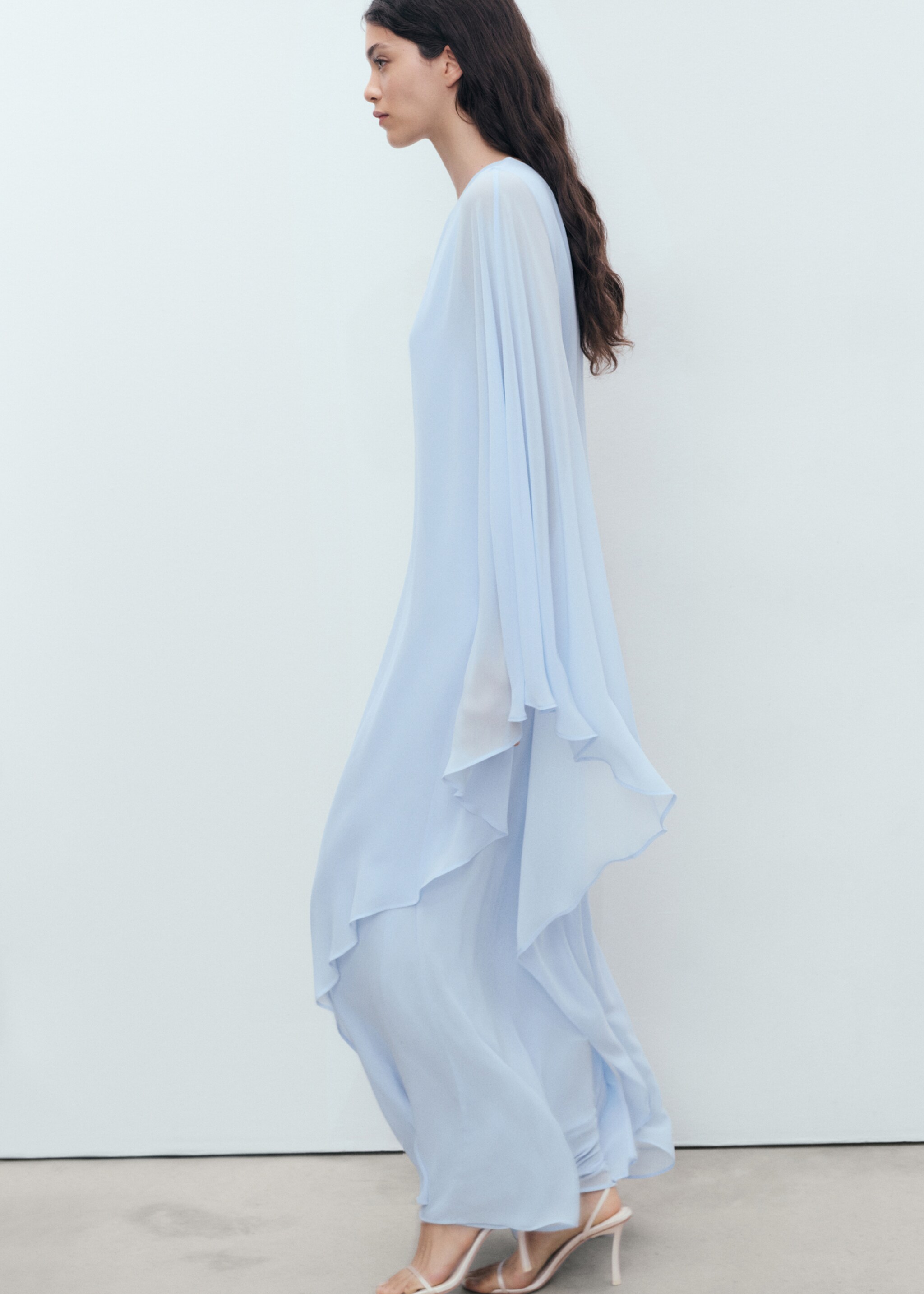 Doppellagiges asymmetrisches Kleid - Detail des Artikels 2