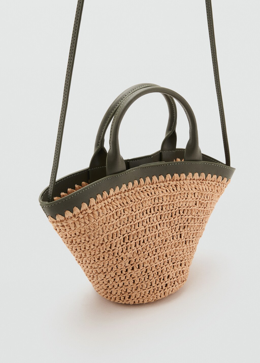 Small double-handle natural fiber bag