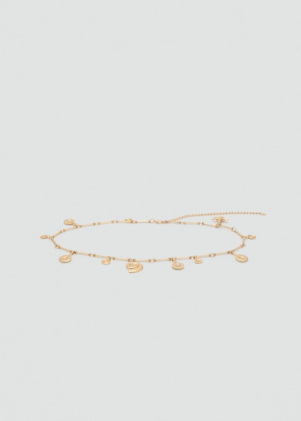 Metal belt with hanging pieces