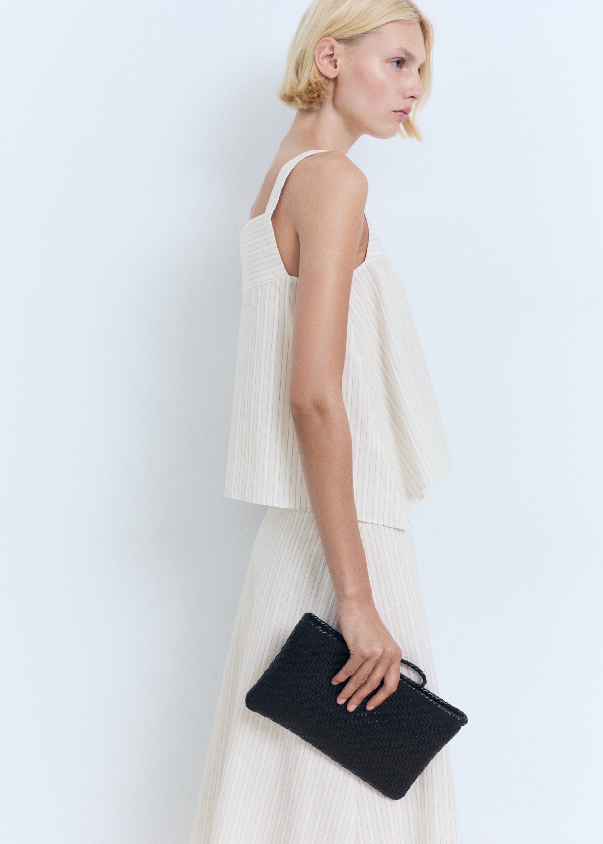 Striped strapless top - Details of the article 6, Ecru. Ref: 17031153-00.