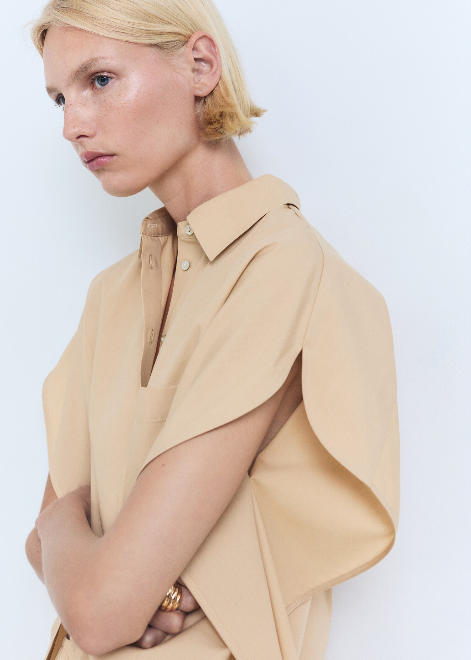 Oversized short-sleeved shirt - Details of the article 1