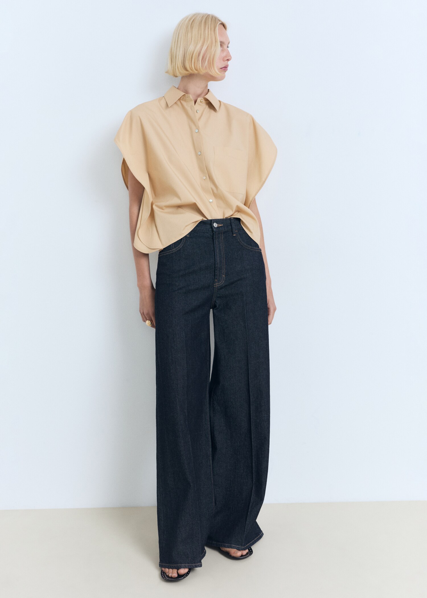 Oversized short-sleeved shirt - Details of the article 2