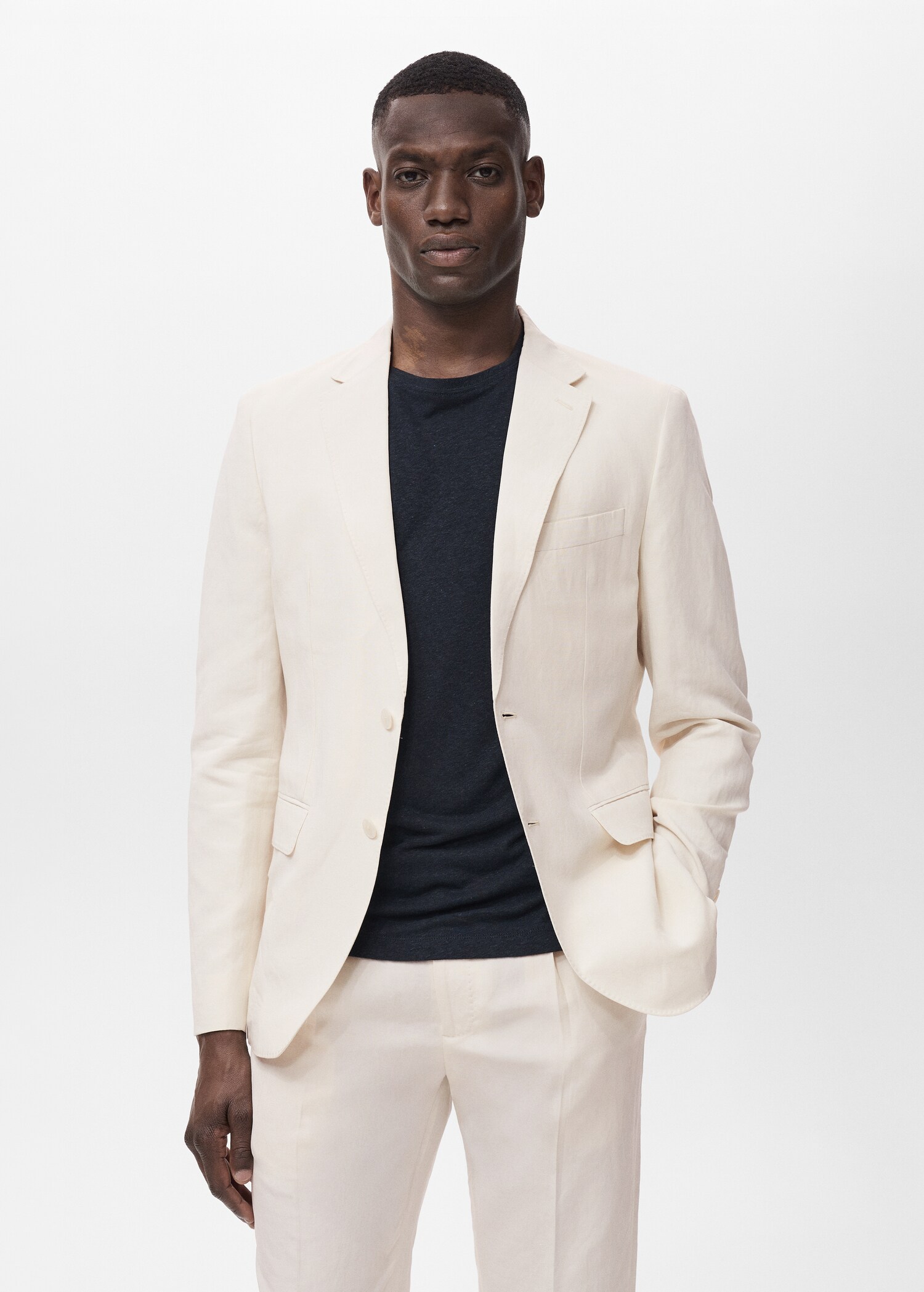 Blazer de costume slim-fit lin et lyocell - Plan moyen