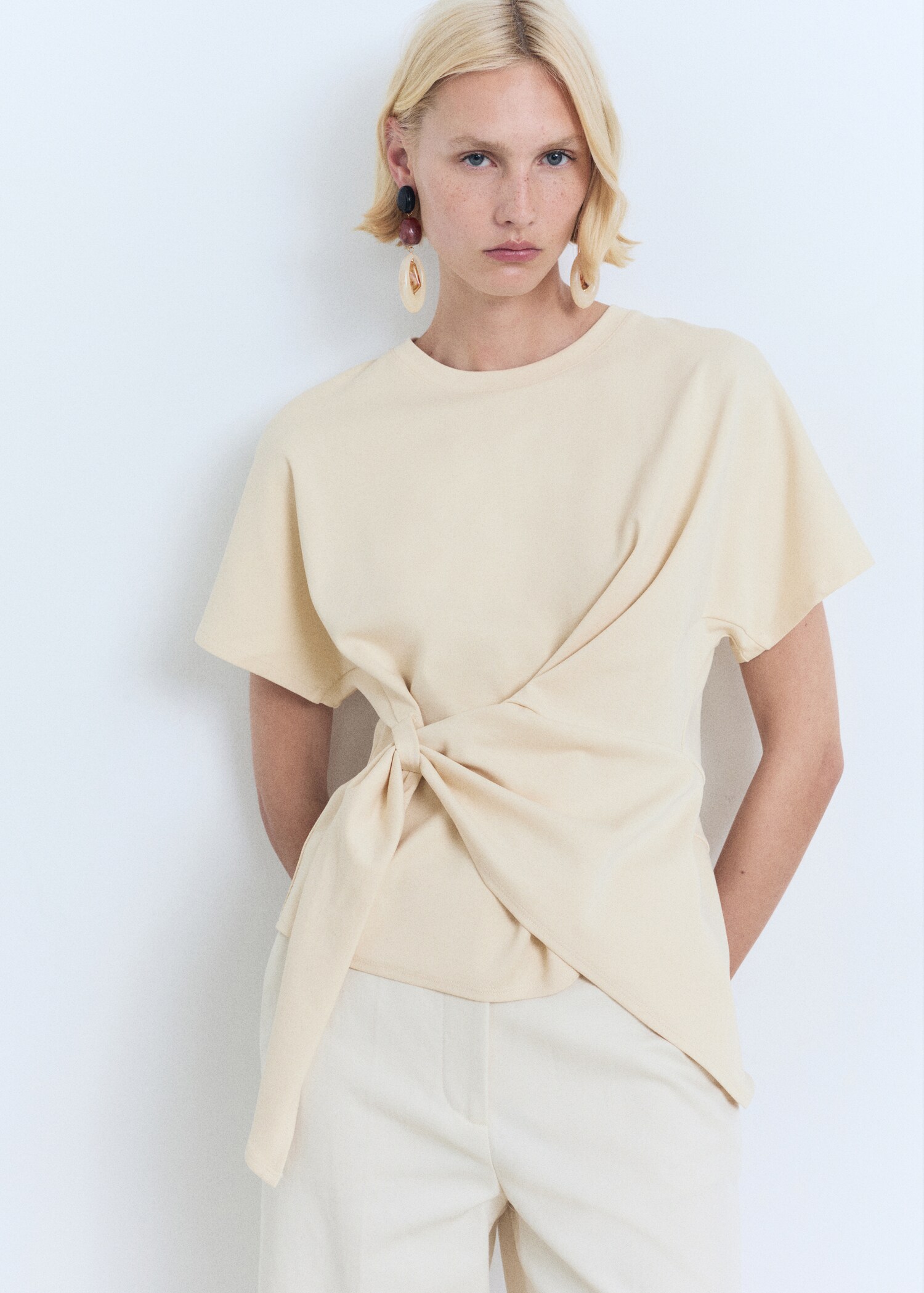 Katoenen T-shirt met knoop - Middenvlak