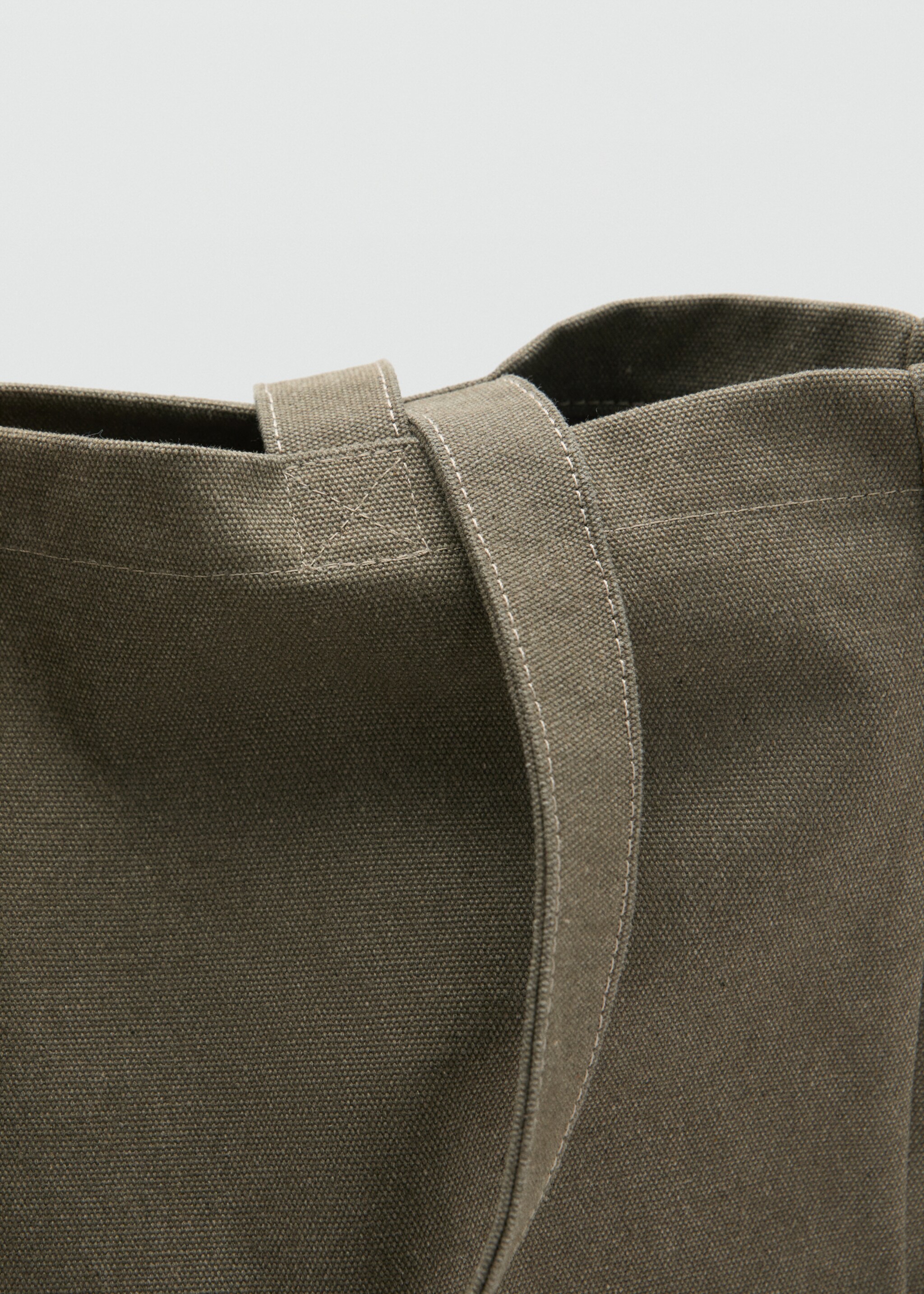 Handbag tote - Details of the article 2