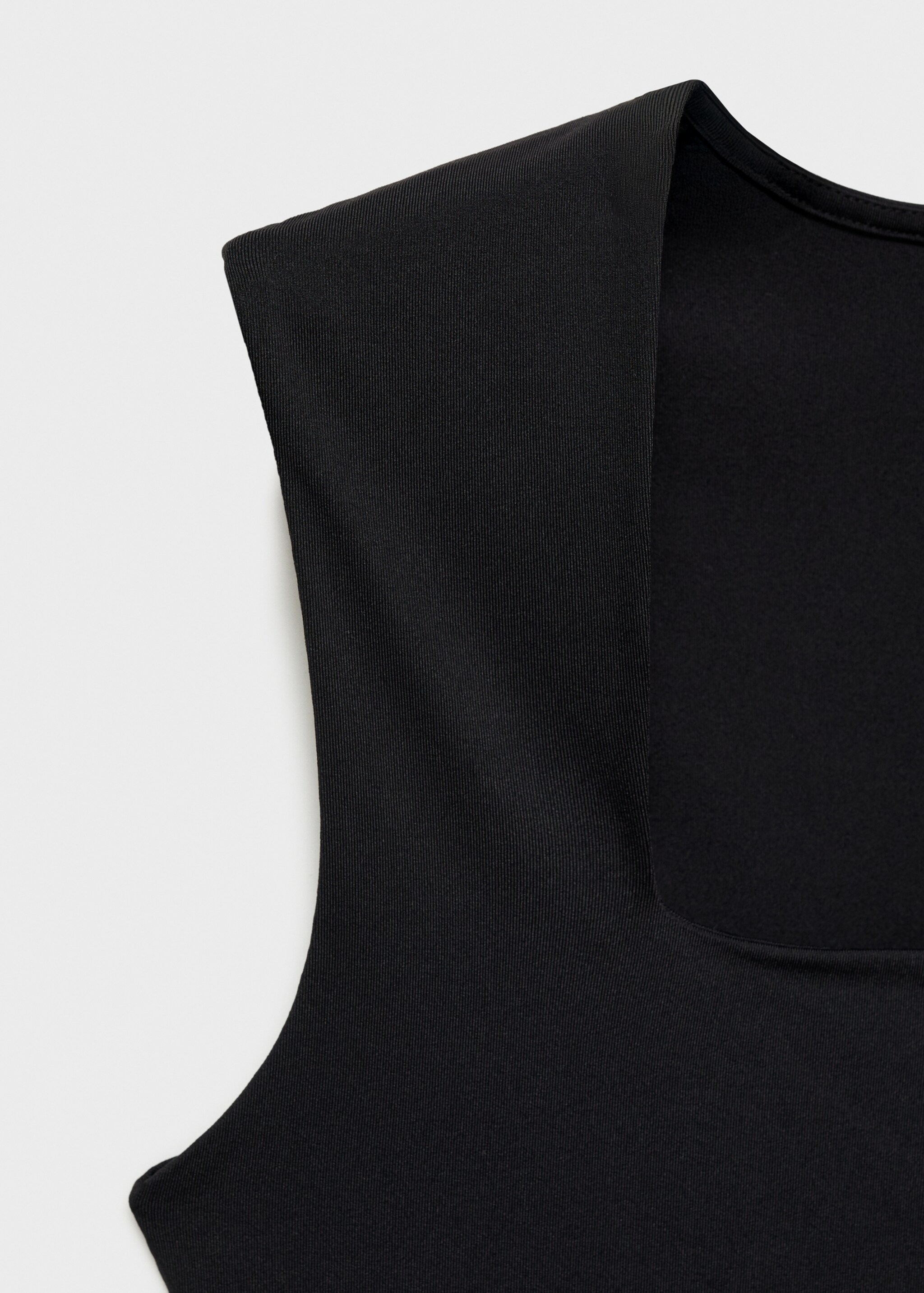 Fitted top with wide straps - Details of the article 0
