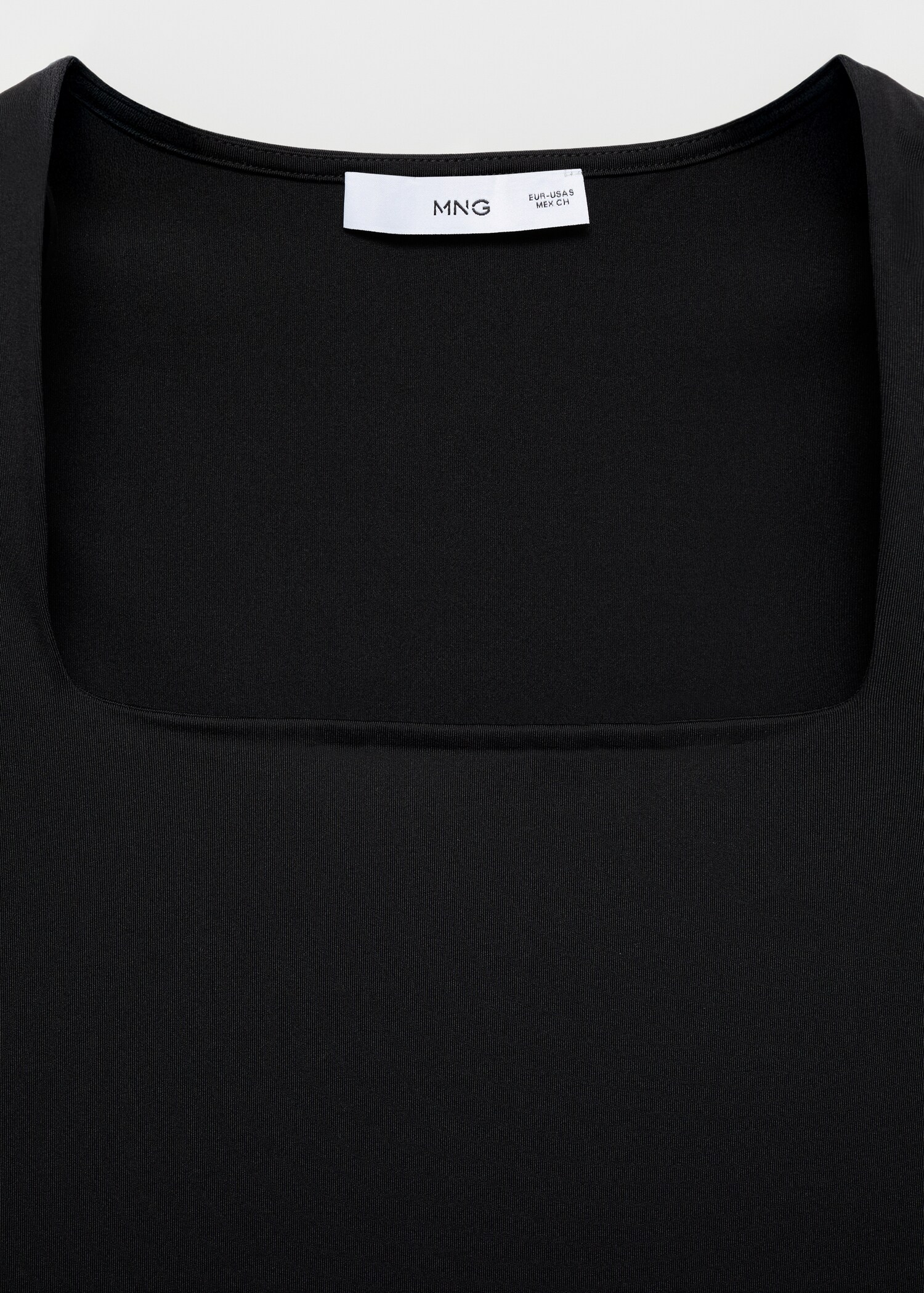 Fitted top with wide straps - Details of the article 8