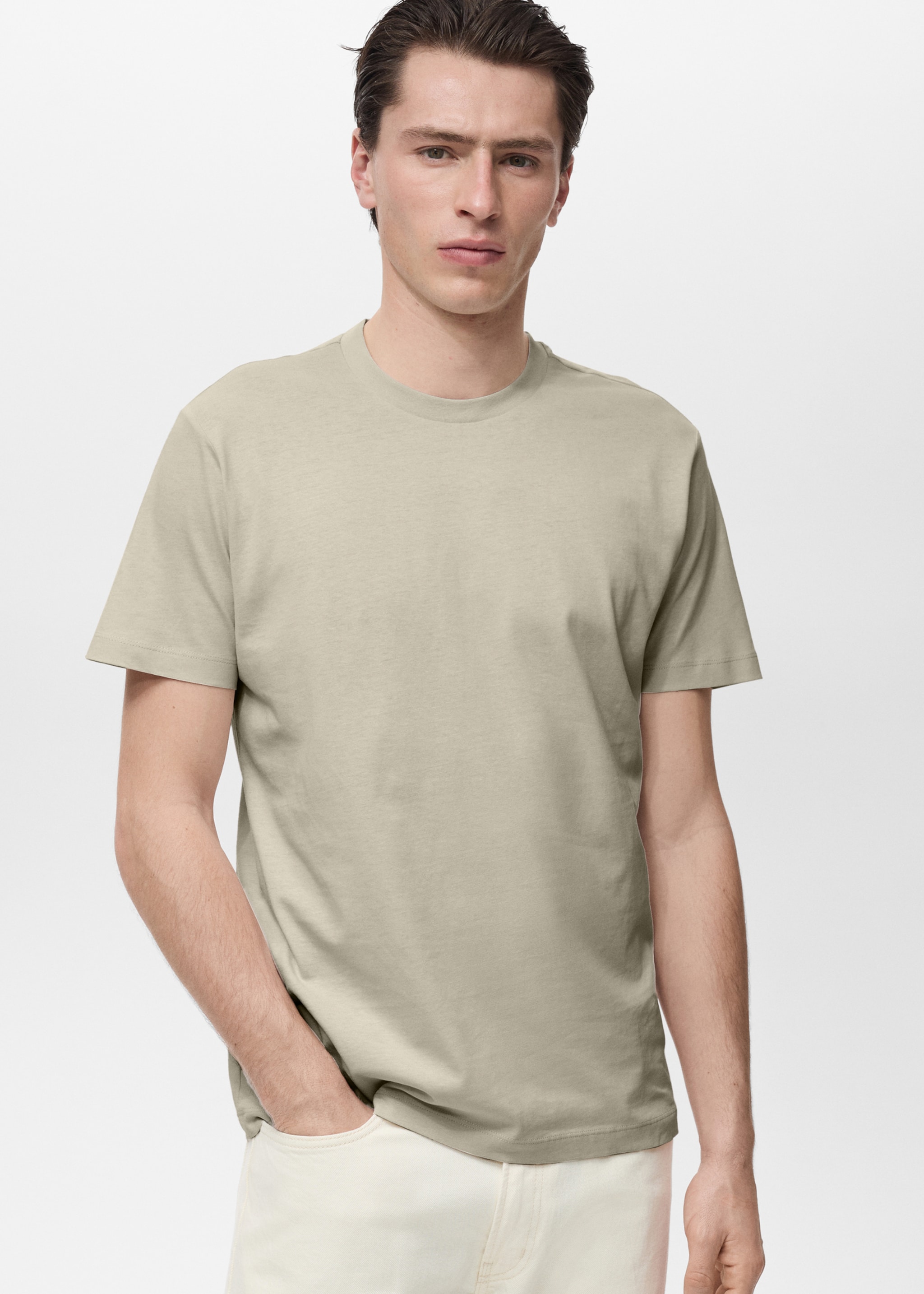 Camiseta slim fit 100% algodón - Plano medio