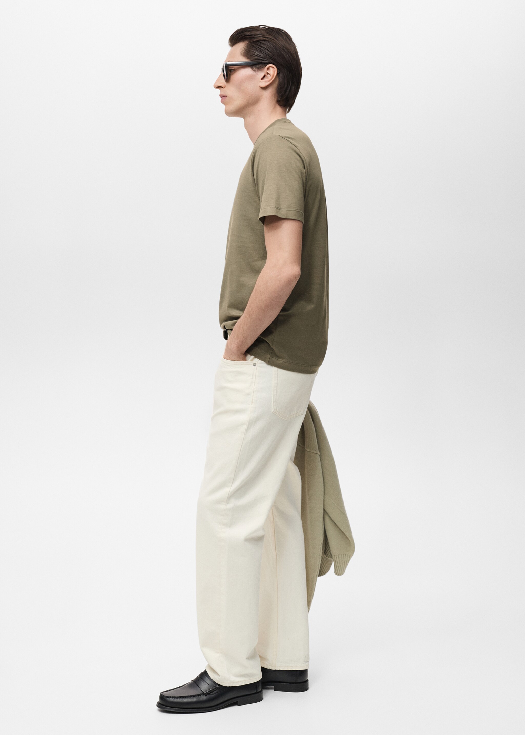 Camiseta slim fit 100% algodón - Detalle del artículo 2