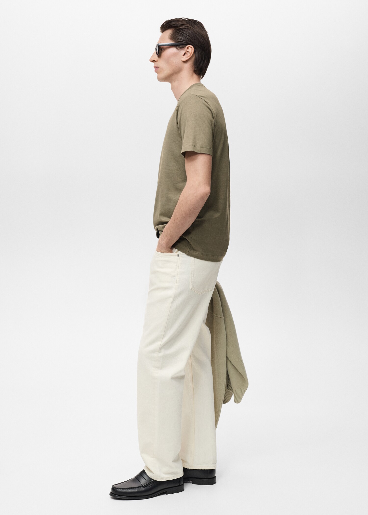 100% cotton slim-fit t-shirt - Details of the article 2