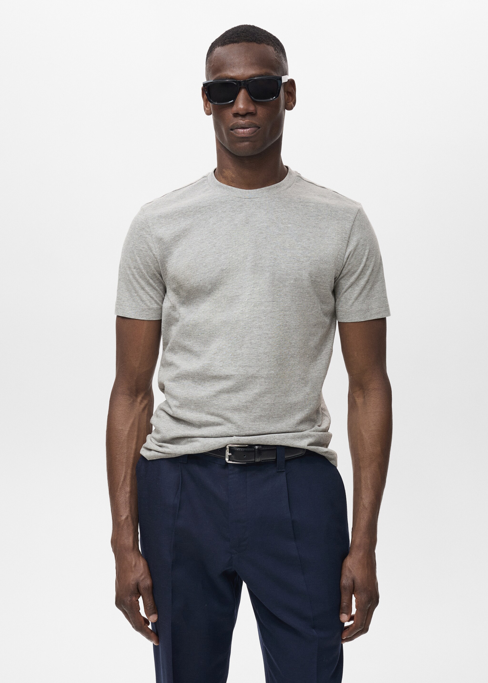 Camiseta slim fit 100% algodón - Plano medio