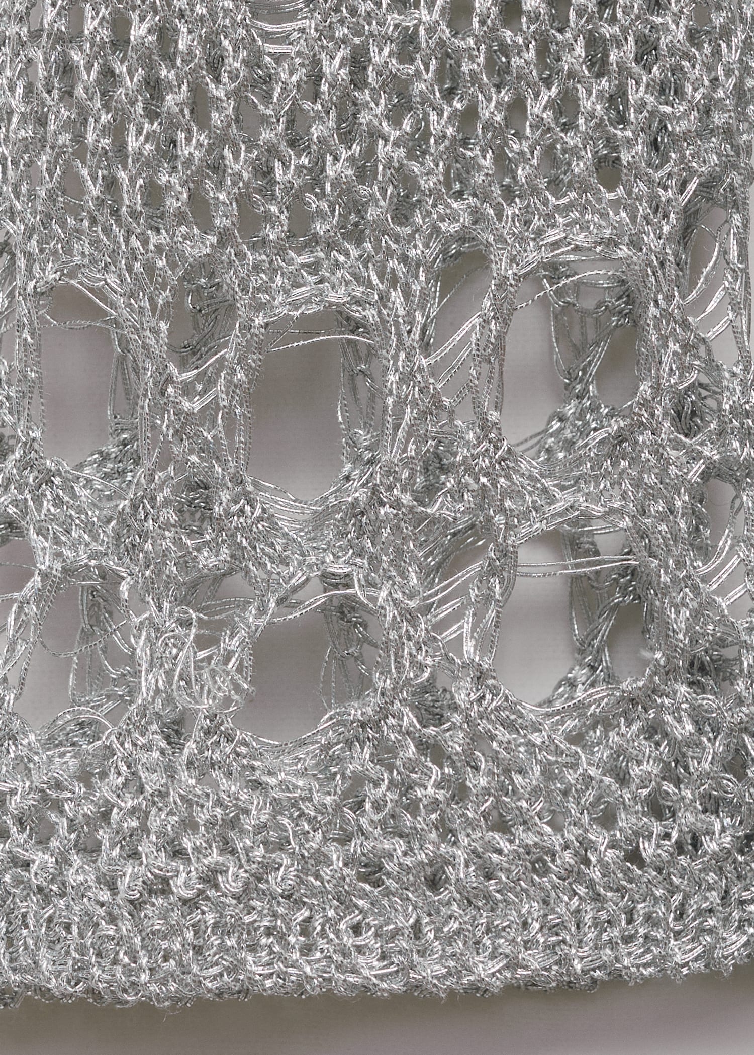 Kurzes Lurex-Kleid mit durchbrochenen Details - Detail des Artikels 0