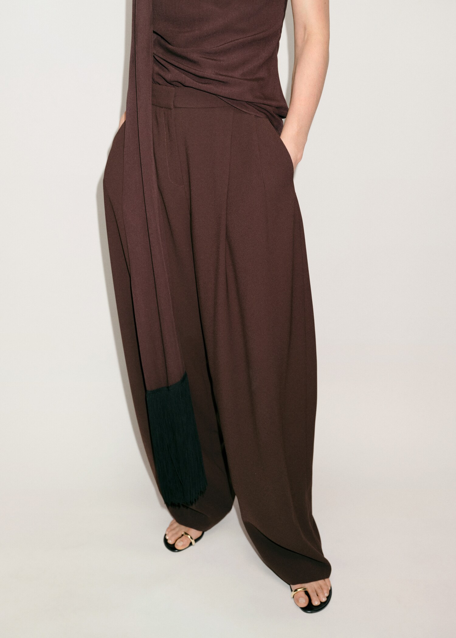 Pantalon à pinces - Plan moyen