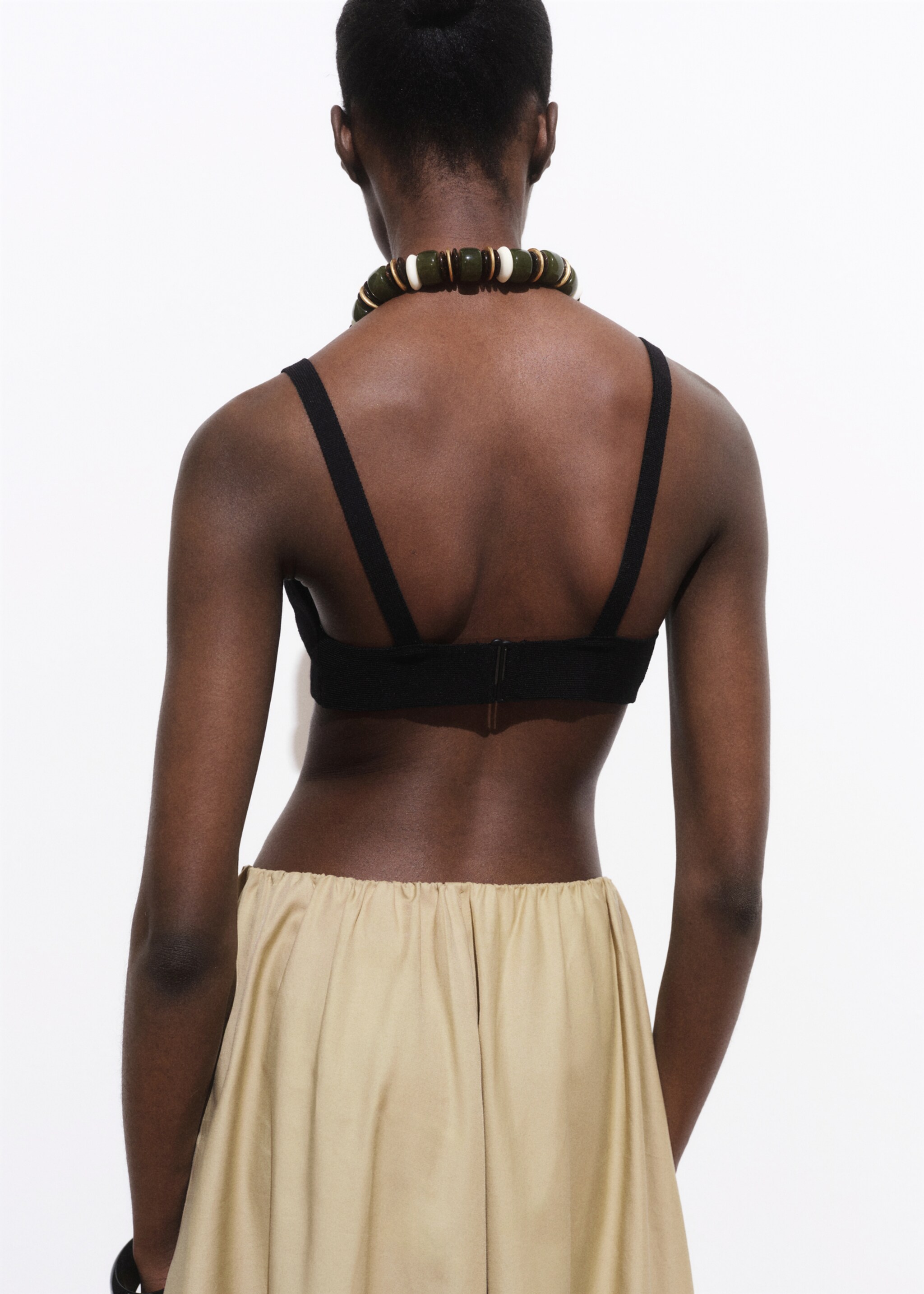 Knitted crop top - Reverse of the article, Black. Ref: 17031267-00.