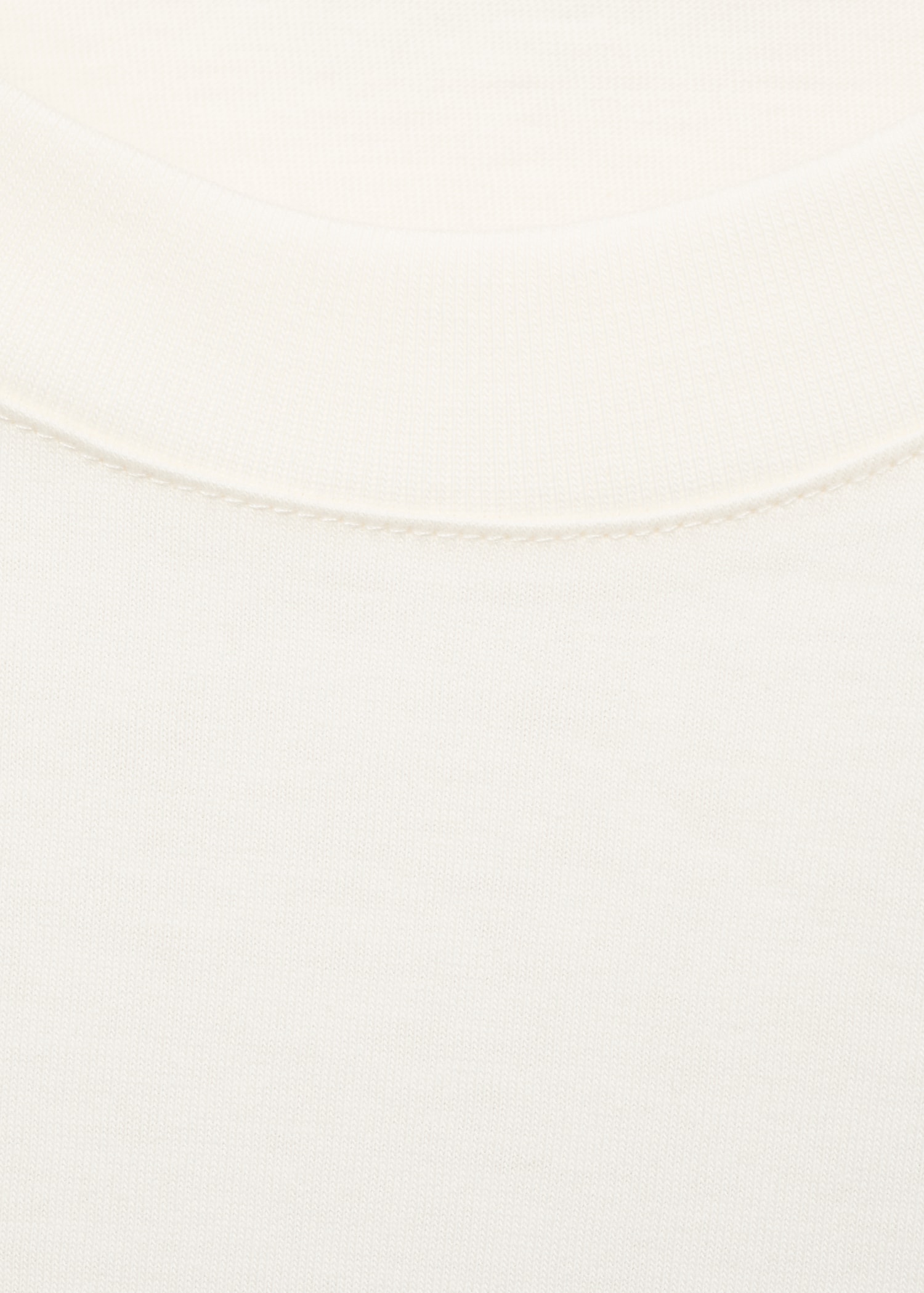 T-shirt with printed patch - Details of the article 8