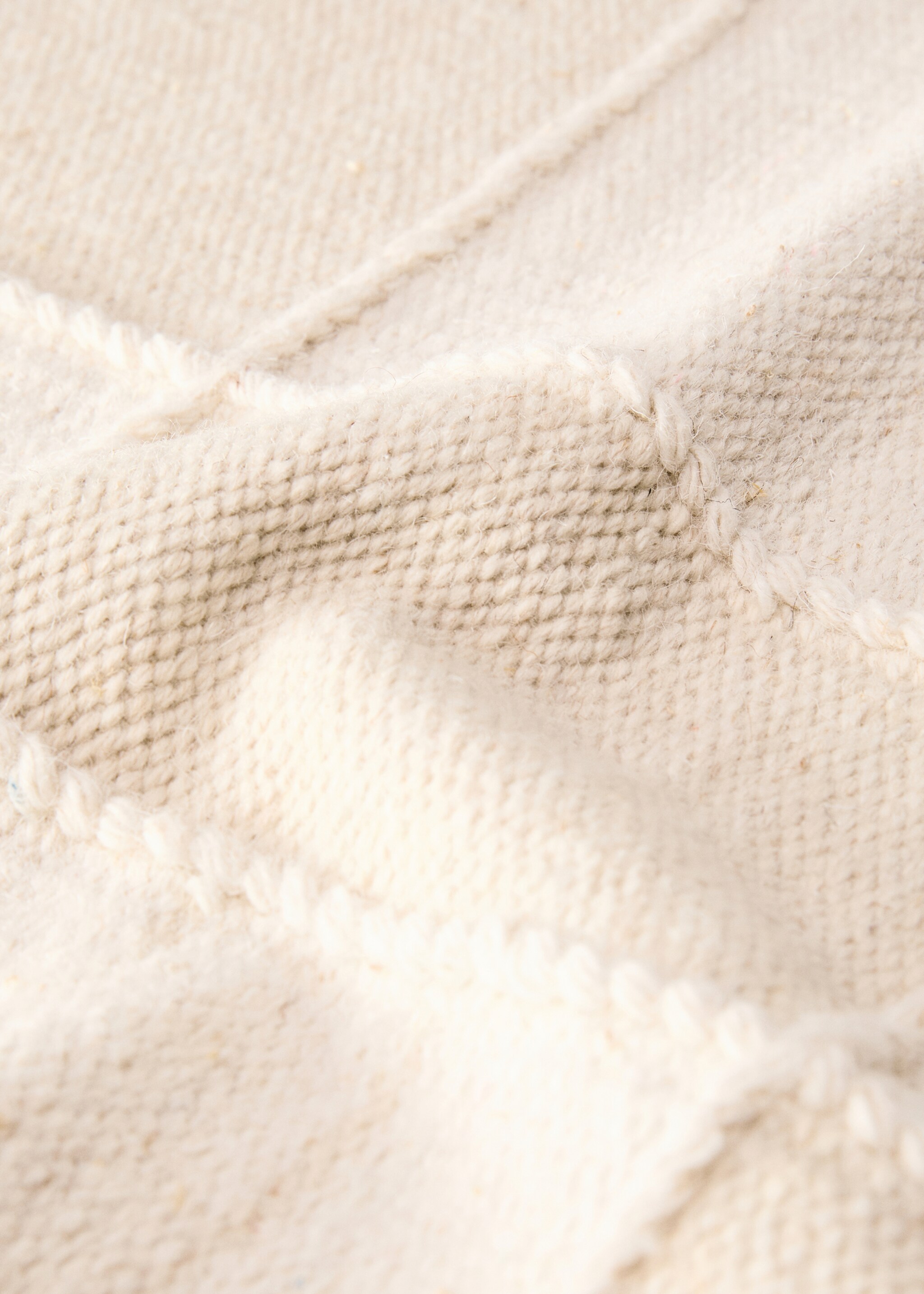 Kleiner Wollteppich mit Patchwork-Effekt - Detail des Artikels 2