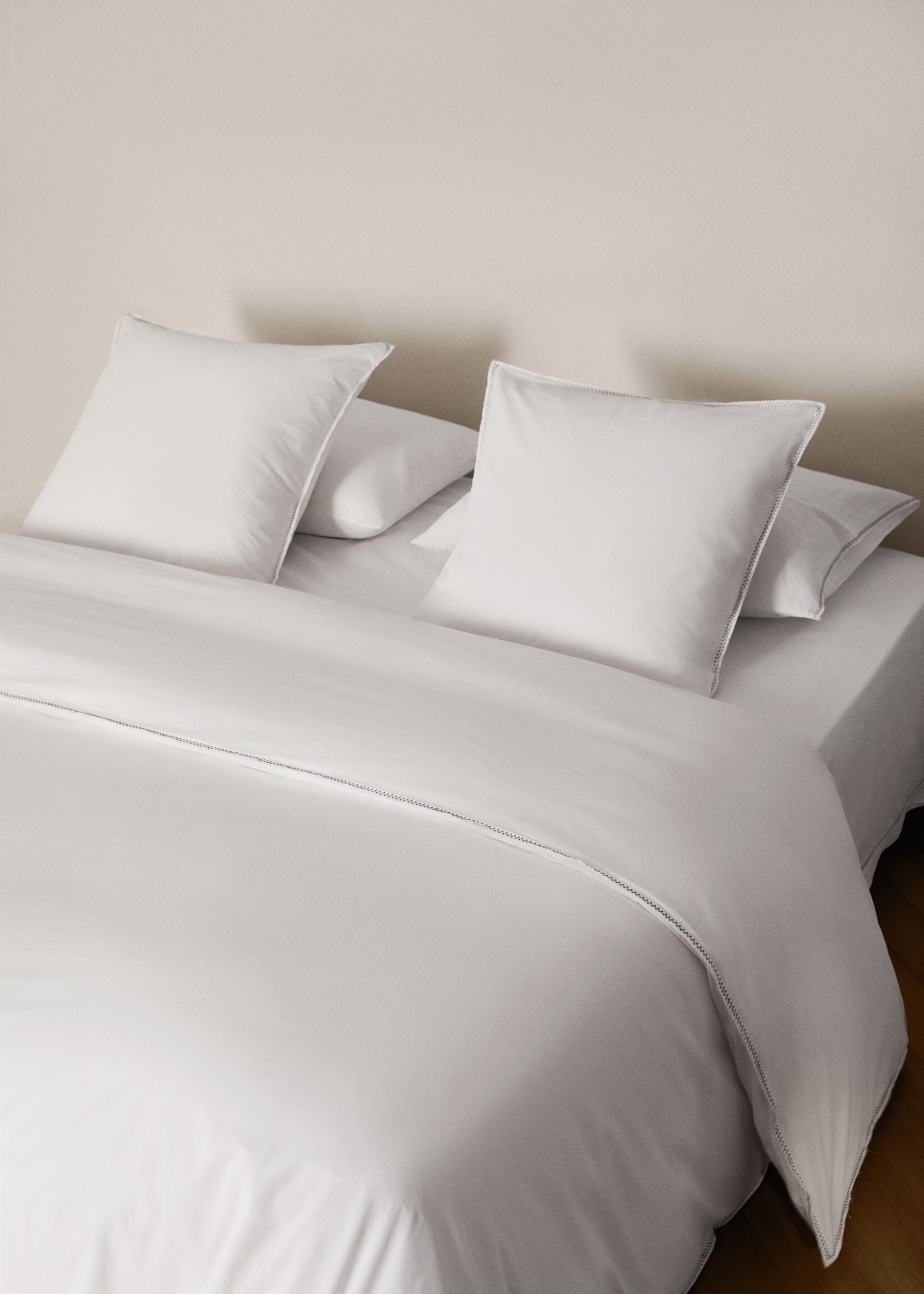 Washed percale cotton duvet cover with zigzag stitching for 135/140 cm bed - Details of the article 7, Off White. Ref: 17031526-00.