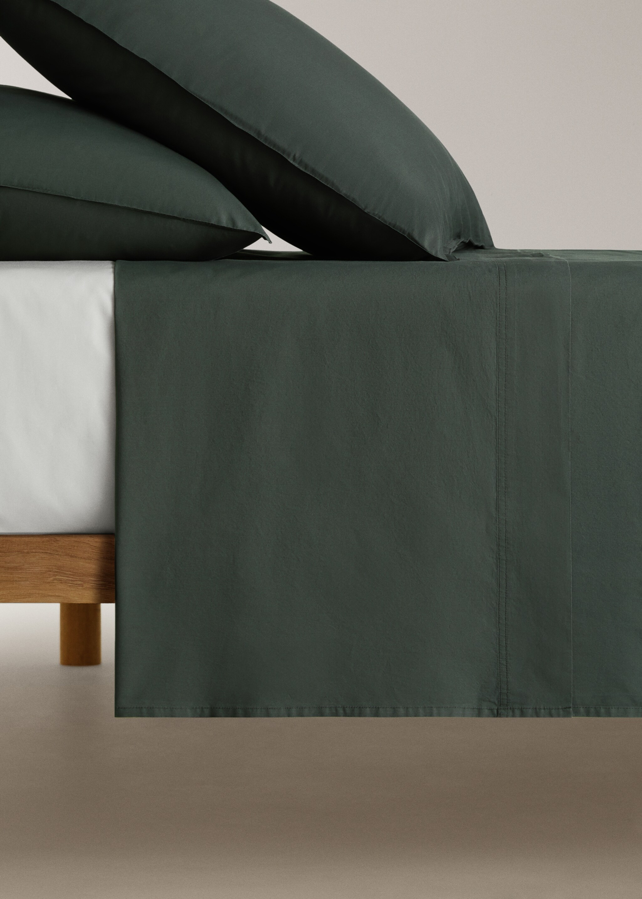 Cotton poplin double-stitched top sheet for 150/160 cm bed - Article without model, Dark Green. Ref: 17031535-00.