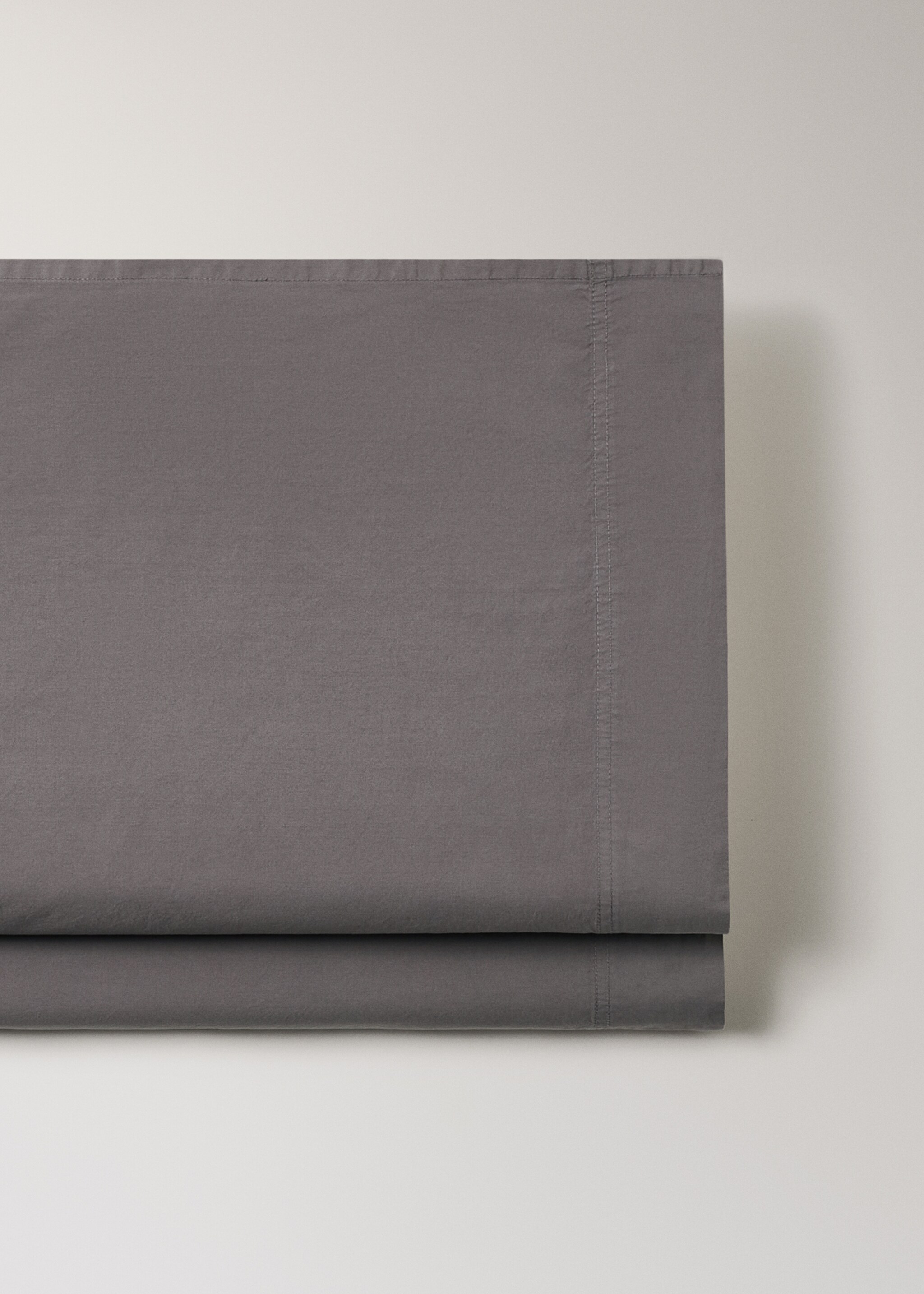 Cotton poplin double-stitched top sheet for 150/160 cm bed - Details of the article 2, Grey. Ref: 17031535-00.