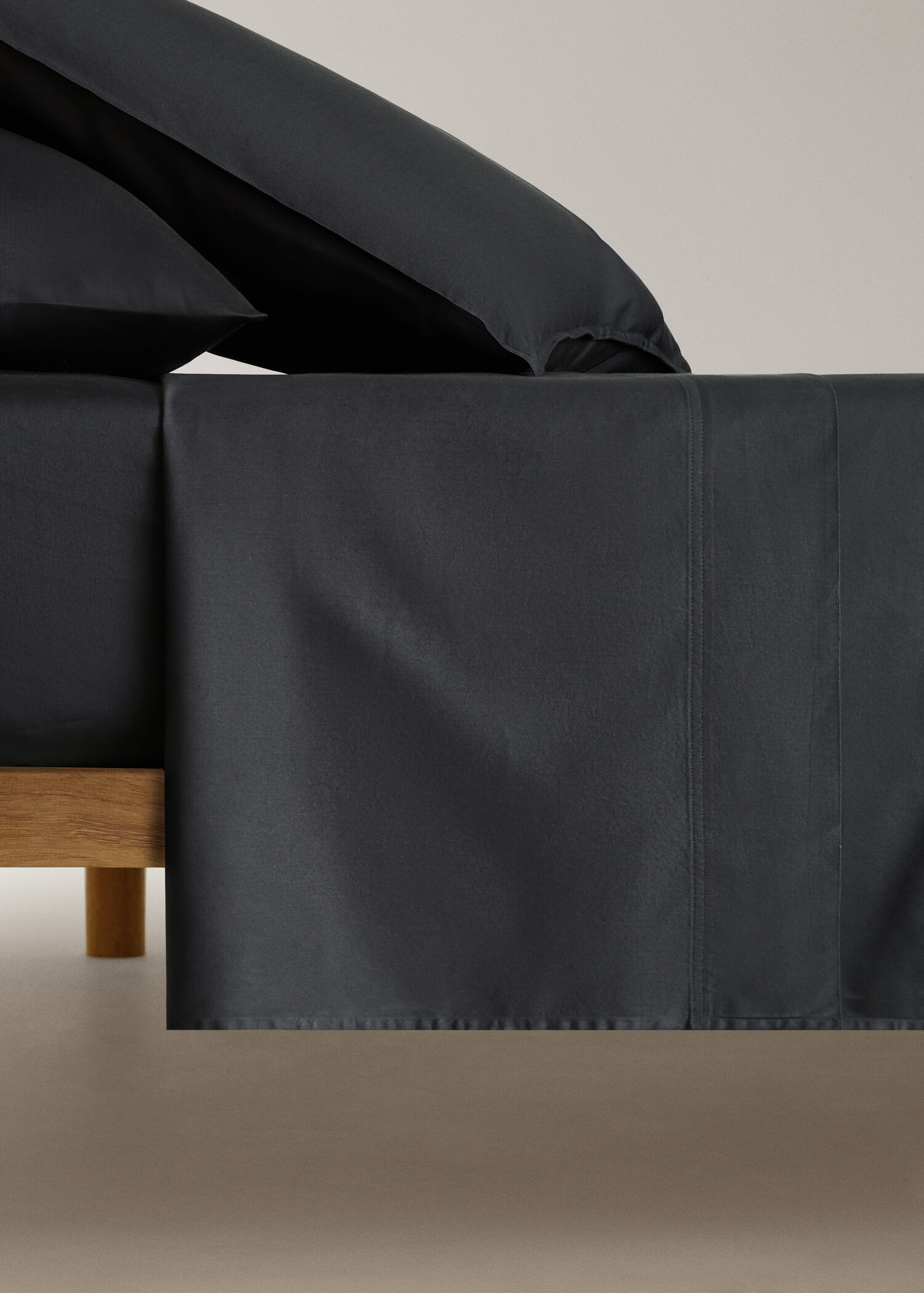 Washed cotton satin double-stitched top sheet for 180/200 cm bed - Article without model