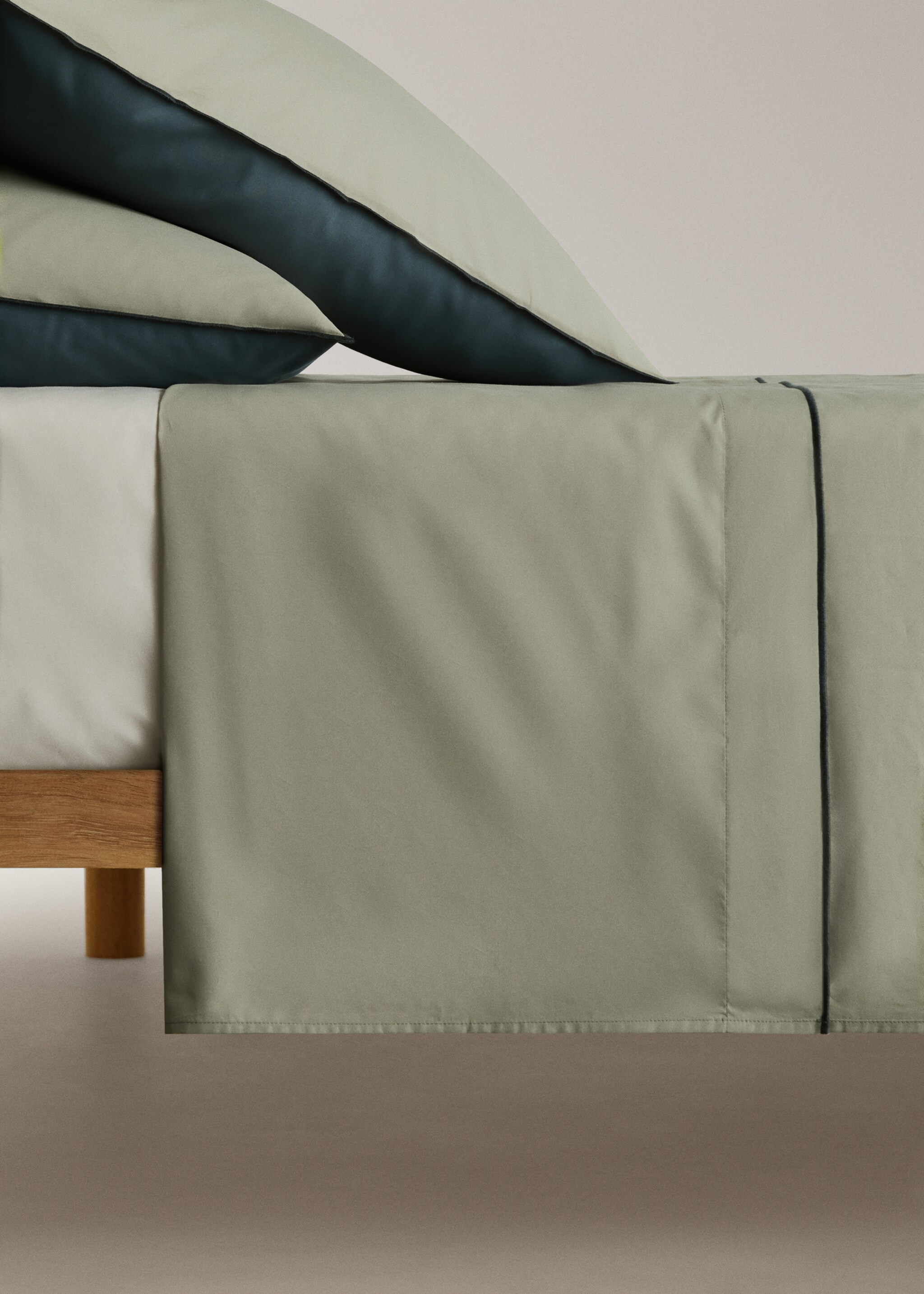Sábana encimera overlock contraste cama 90 cm - Article sense model
