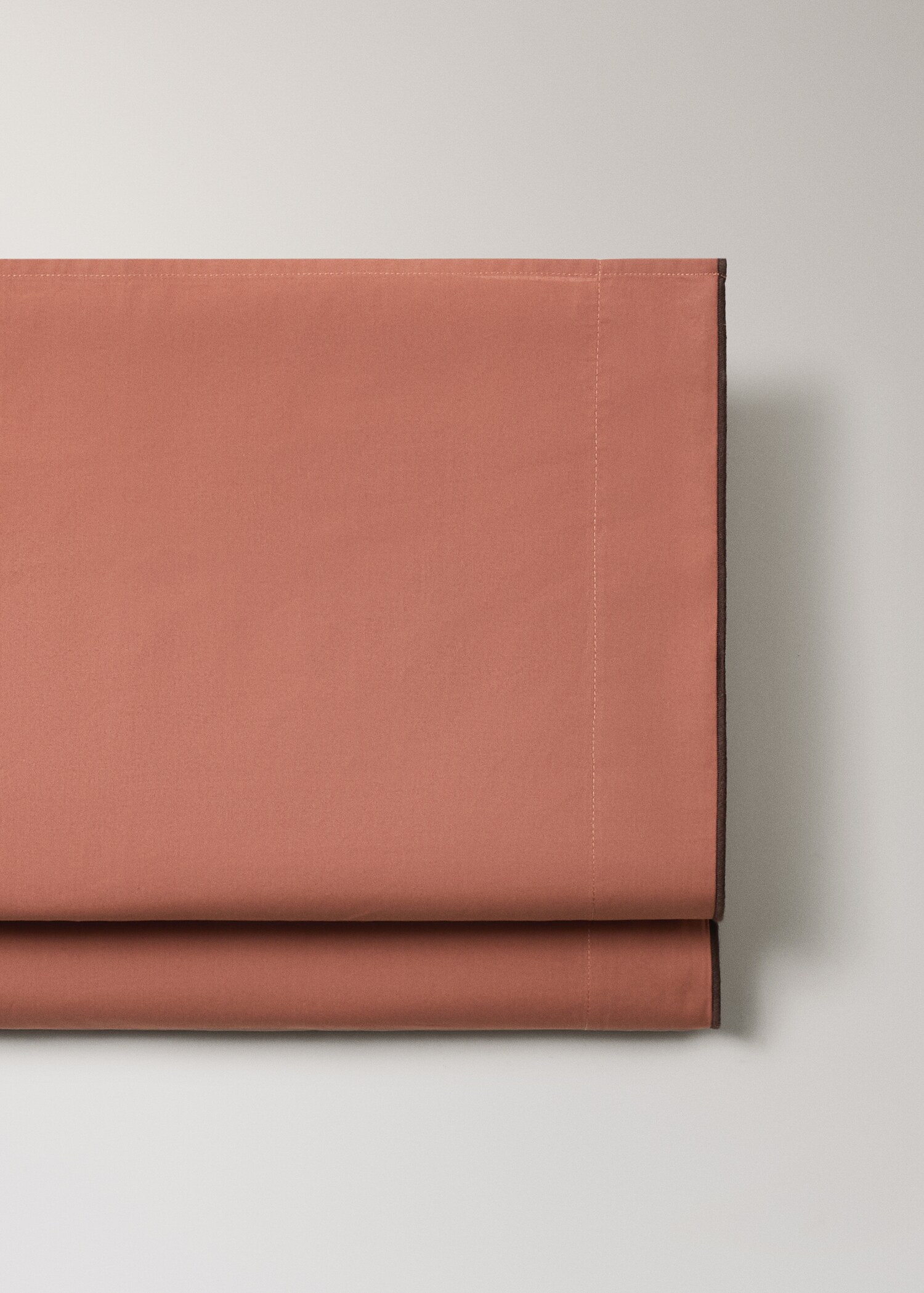 Percale cotton top sheet with overlock for 135/140 cm bed - Details of the article 2