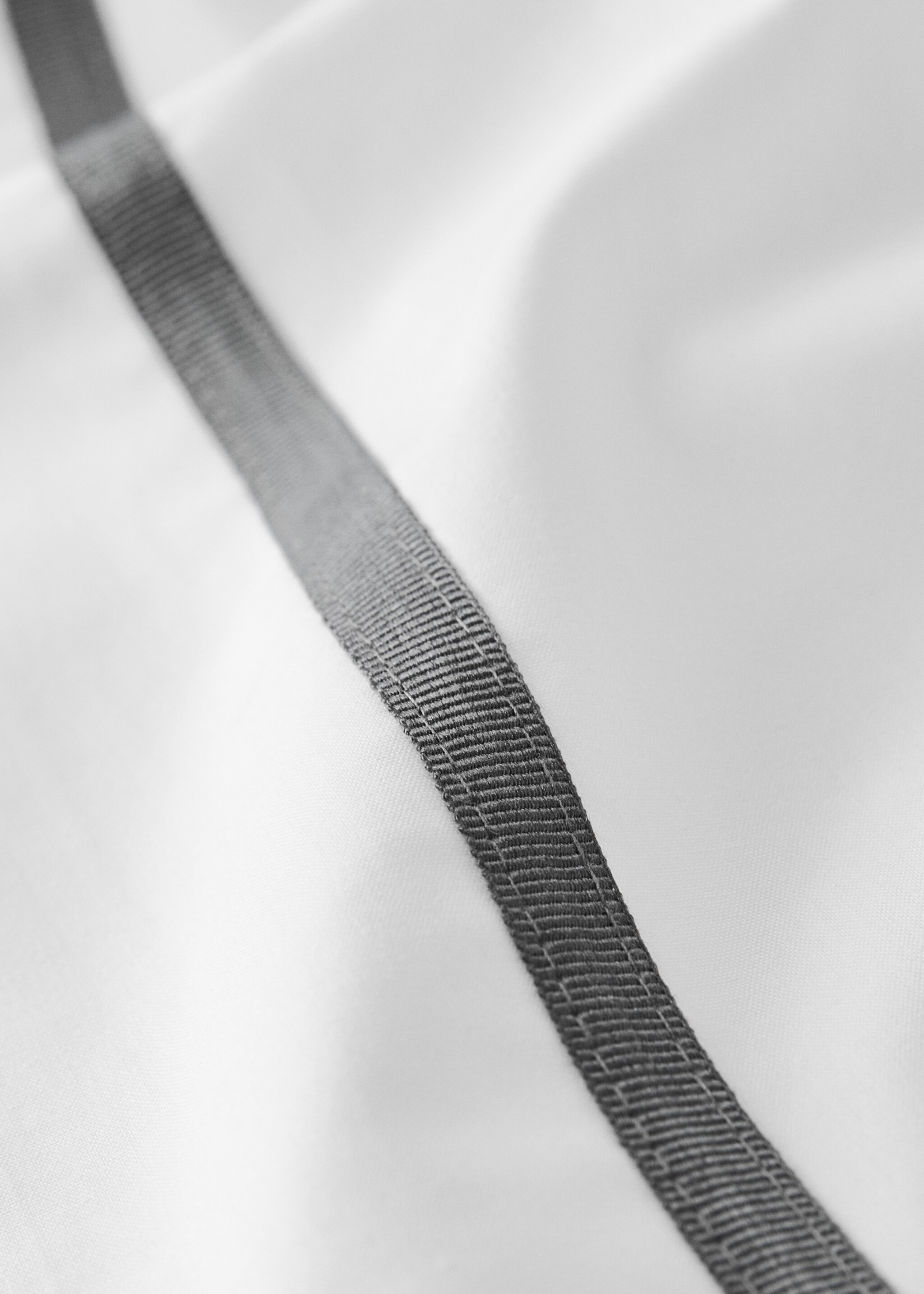 Sábana encimera algodón percal 200 hilos  cama 150/160 cm - Detalle del artículo 3, Gris. Ref: 17031551-00.