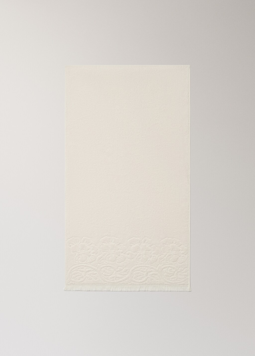 Washbasin towel with floral trim