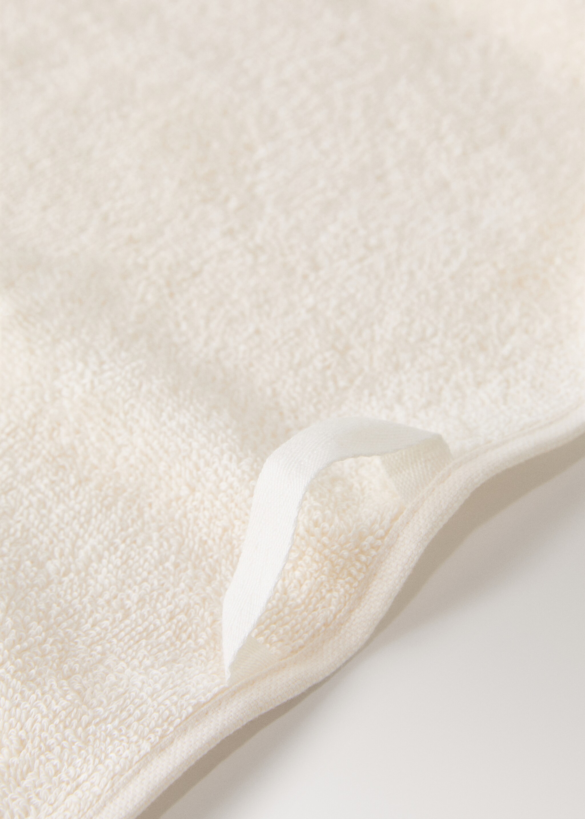 Bath towel with floral trim - Details of the article 2