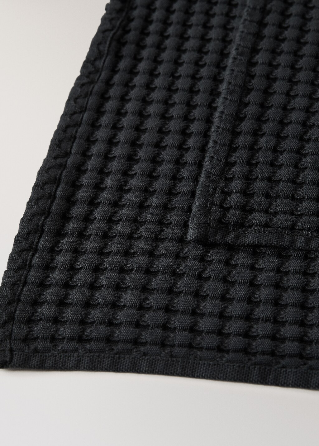 Cotton waffle bath towel