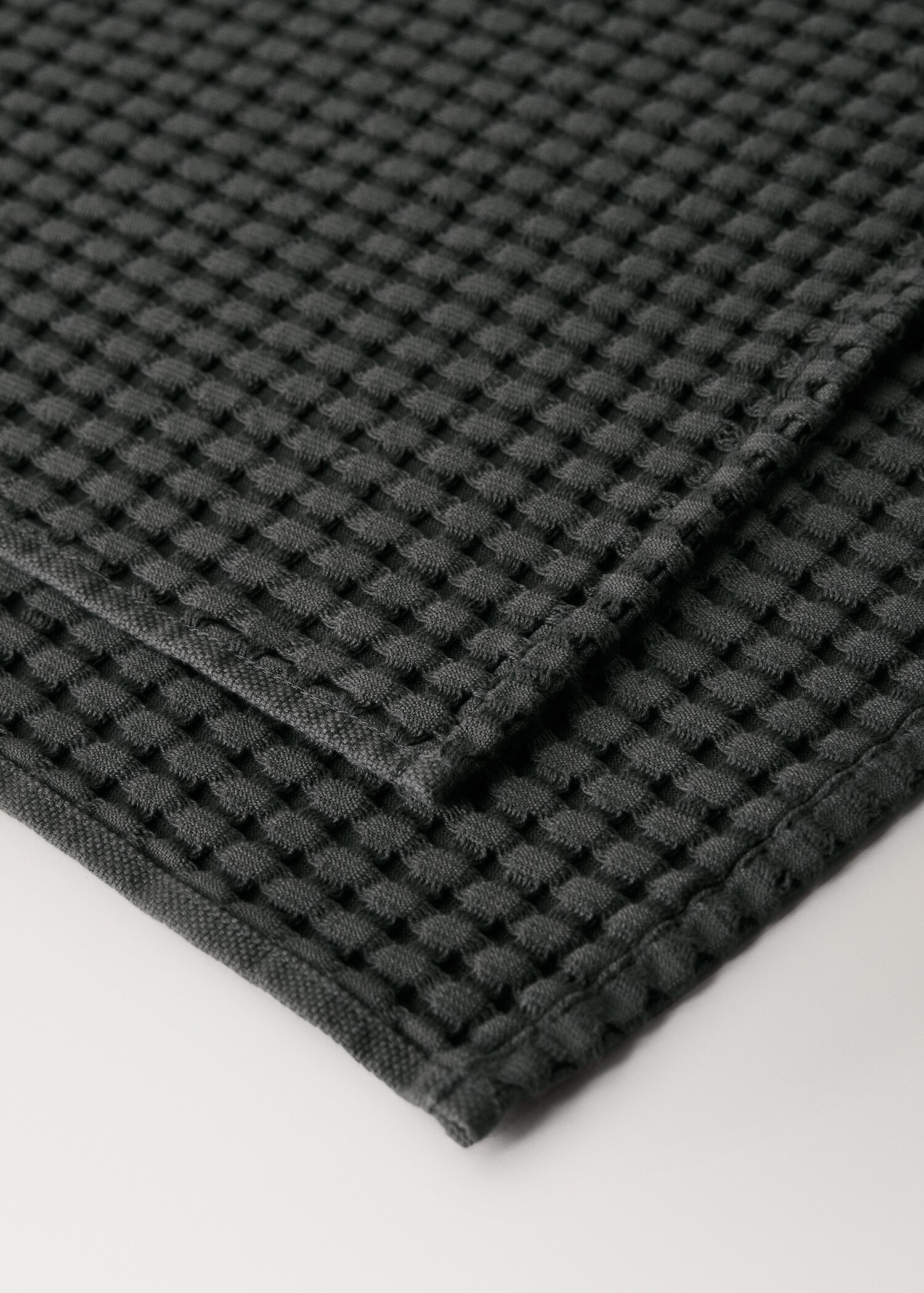 Cotton waffle washbasin towel - Details of the article 2
