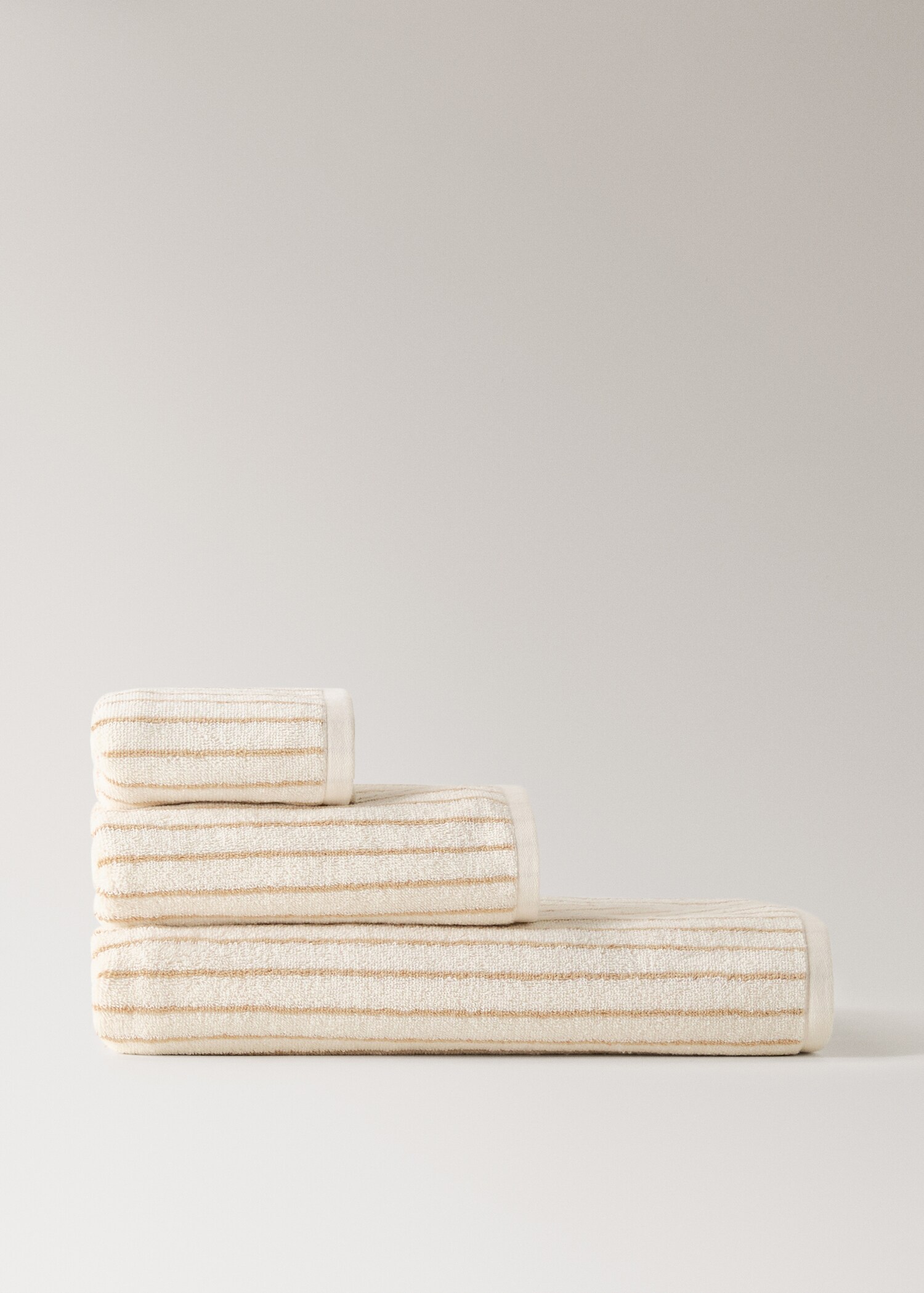 Two-colour stripe cotton towel - Article without model